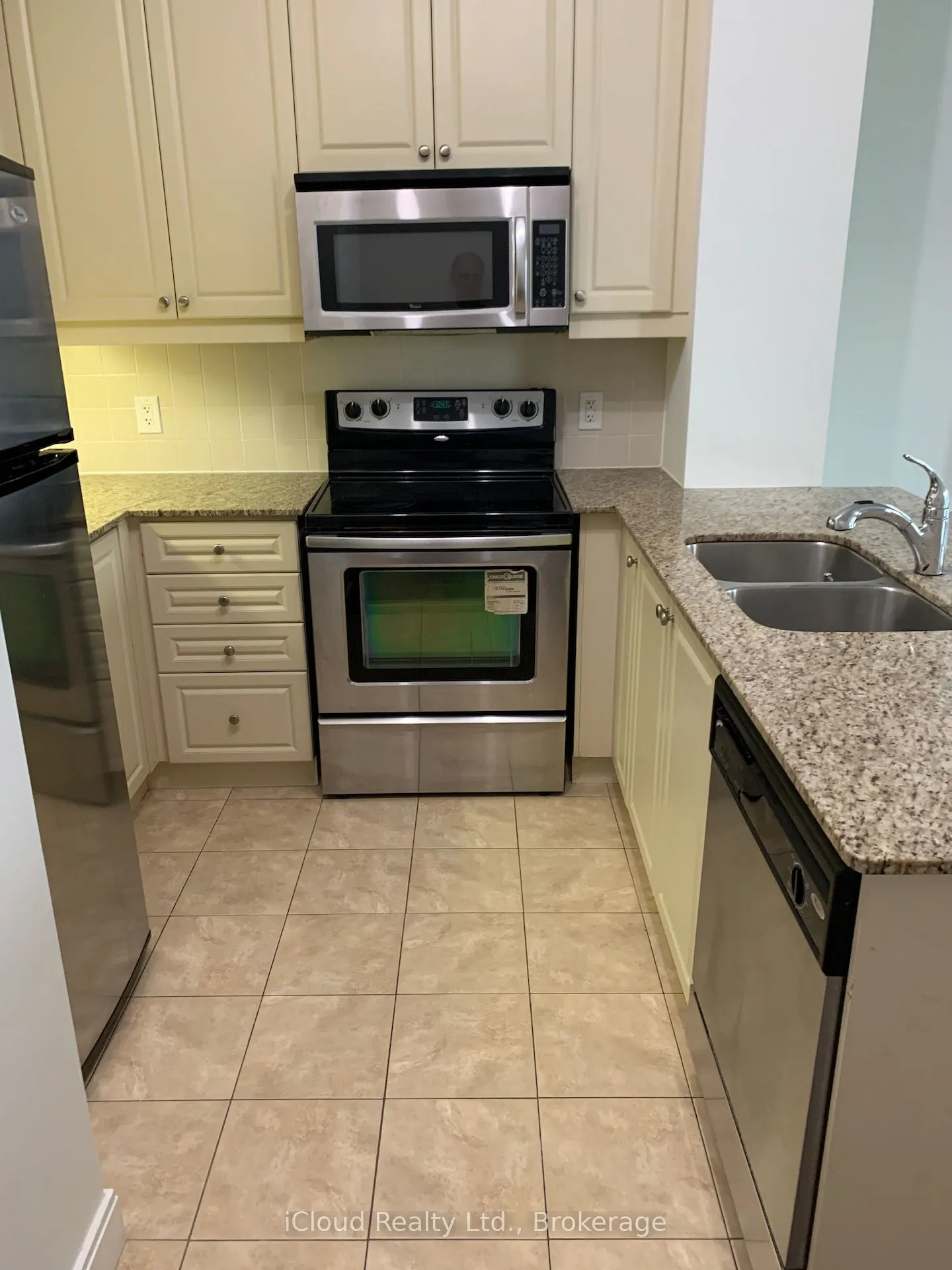 50 Absolute Avenue, #408