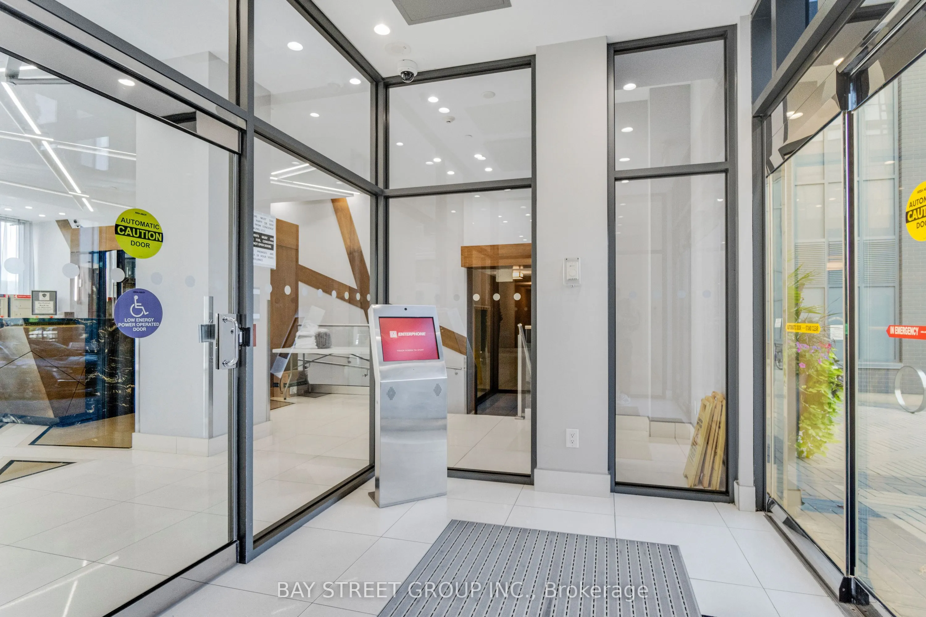 5033 Four Springs Avenue, #1812