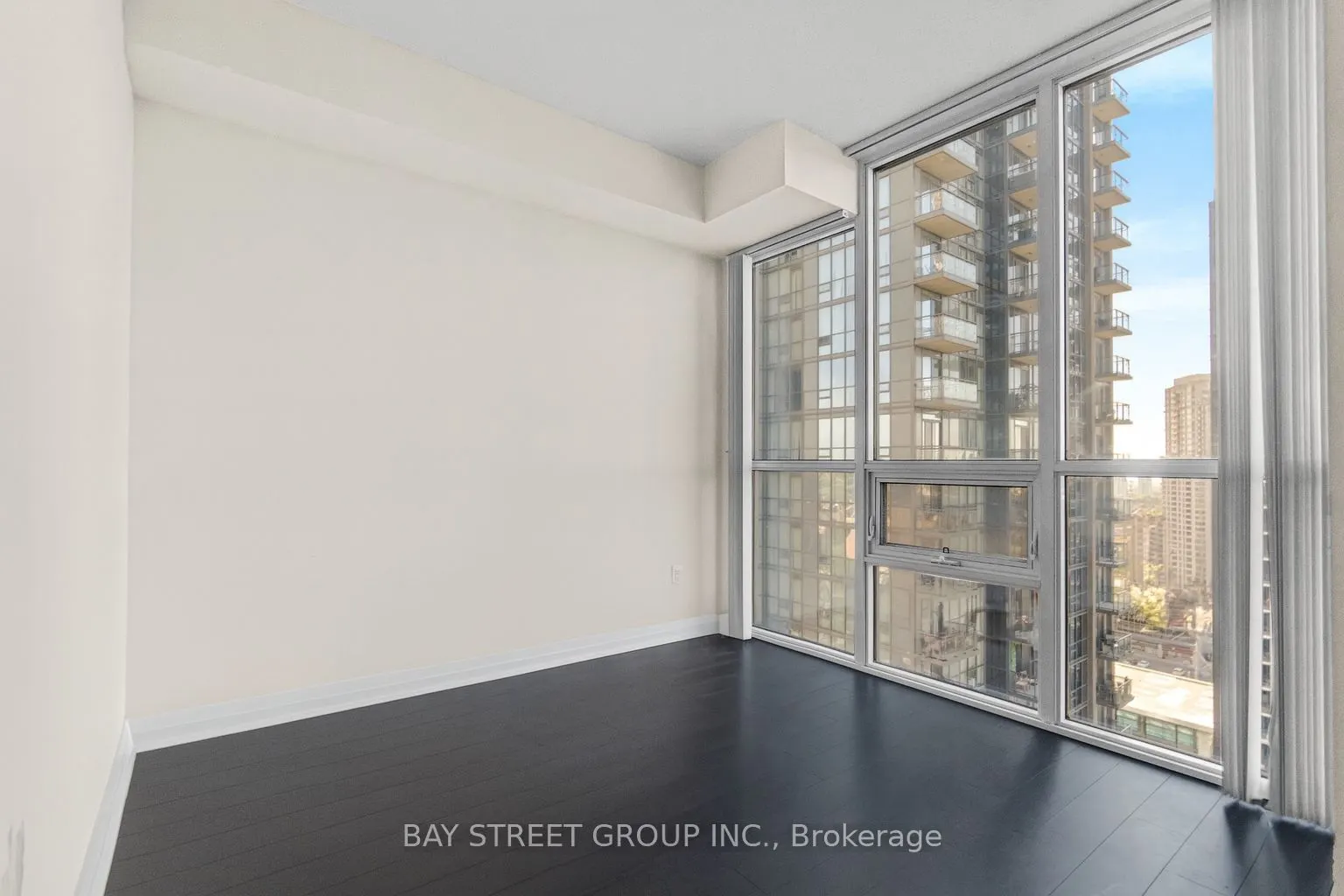 5033 Four Springs Avenue, #1812