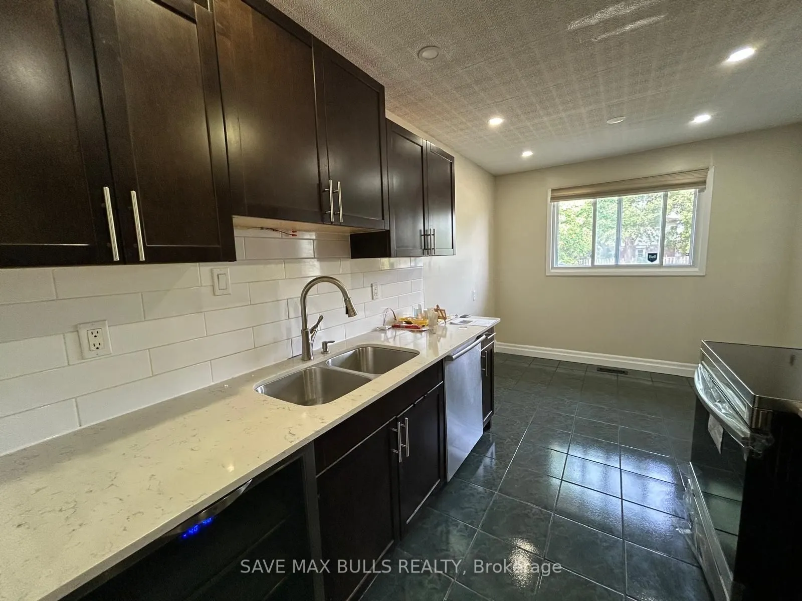 81 Hansen Road N, #99