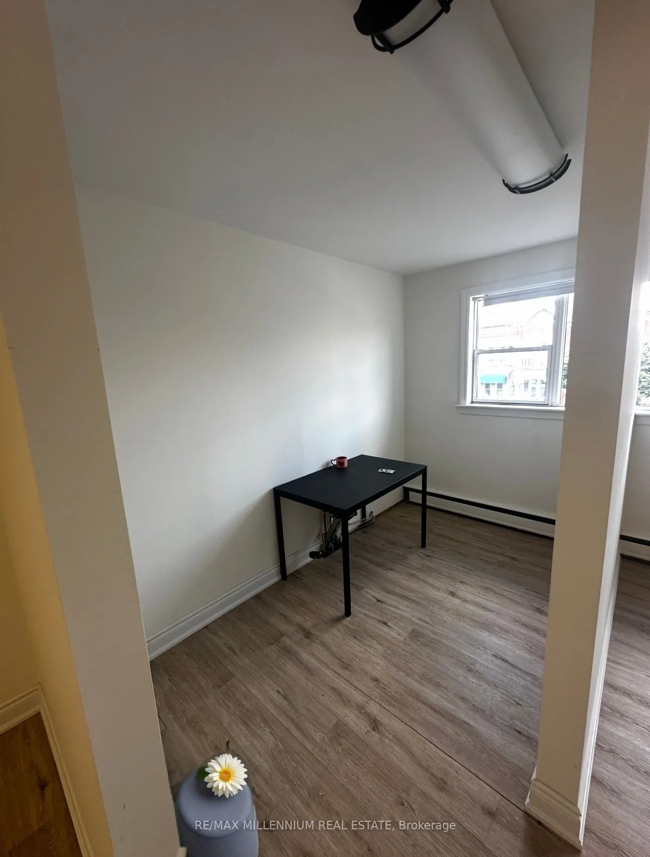 224 Queen Street S, #Upper # 2