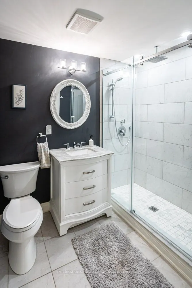 2371 QUETICO Crescent