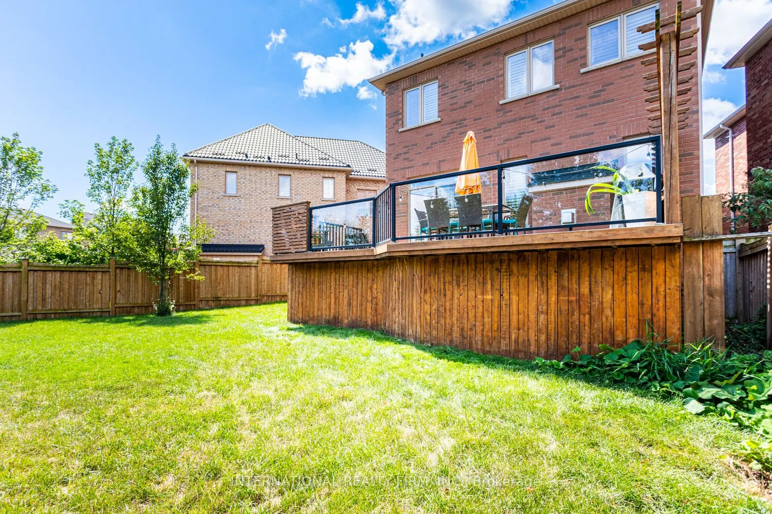 2371 QUETICO Crescent