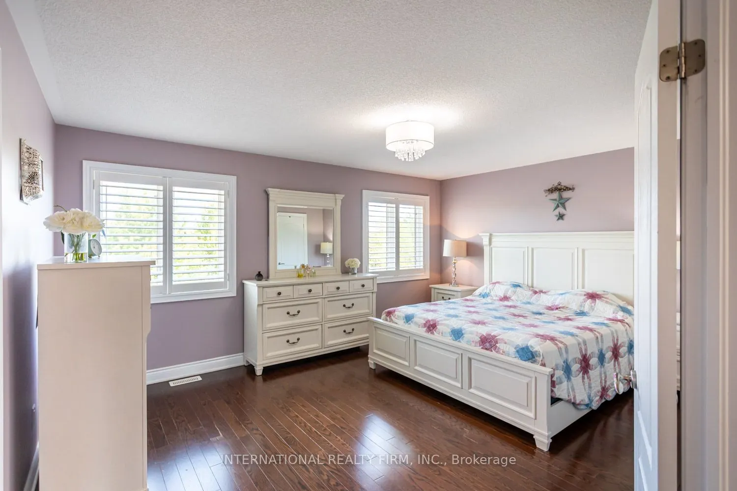 2371 QUETICO Crescent