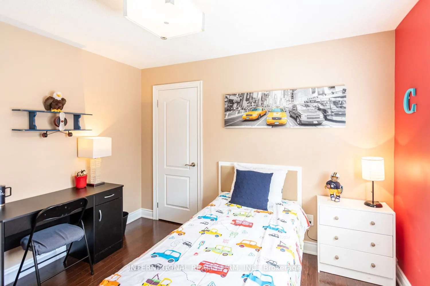 2371 QUETICO Crescent