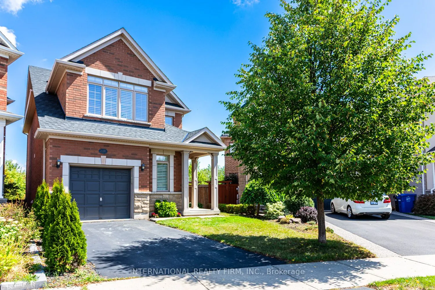 2371 QUETICO Crescent
