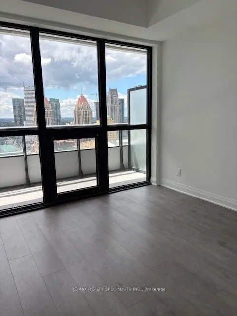 4015 THE EXCHANGE, #2206