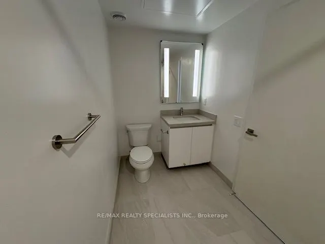 4015 THE EXCHANGE, #2206