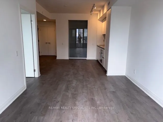 4015 THE EXCHANGE, #2206