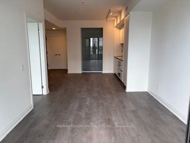 4015 THE EXCHANGE, #2206