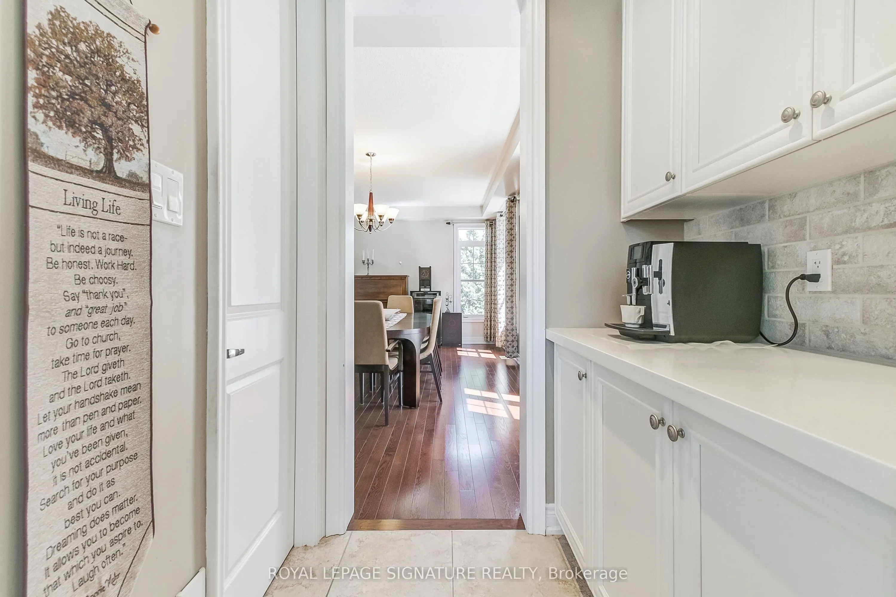 18 Flanders Road