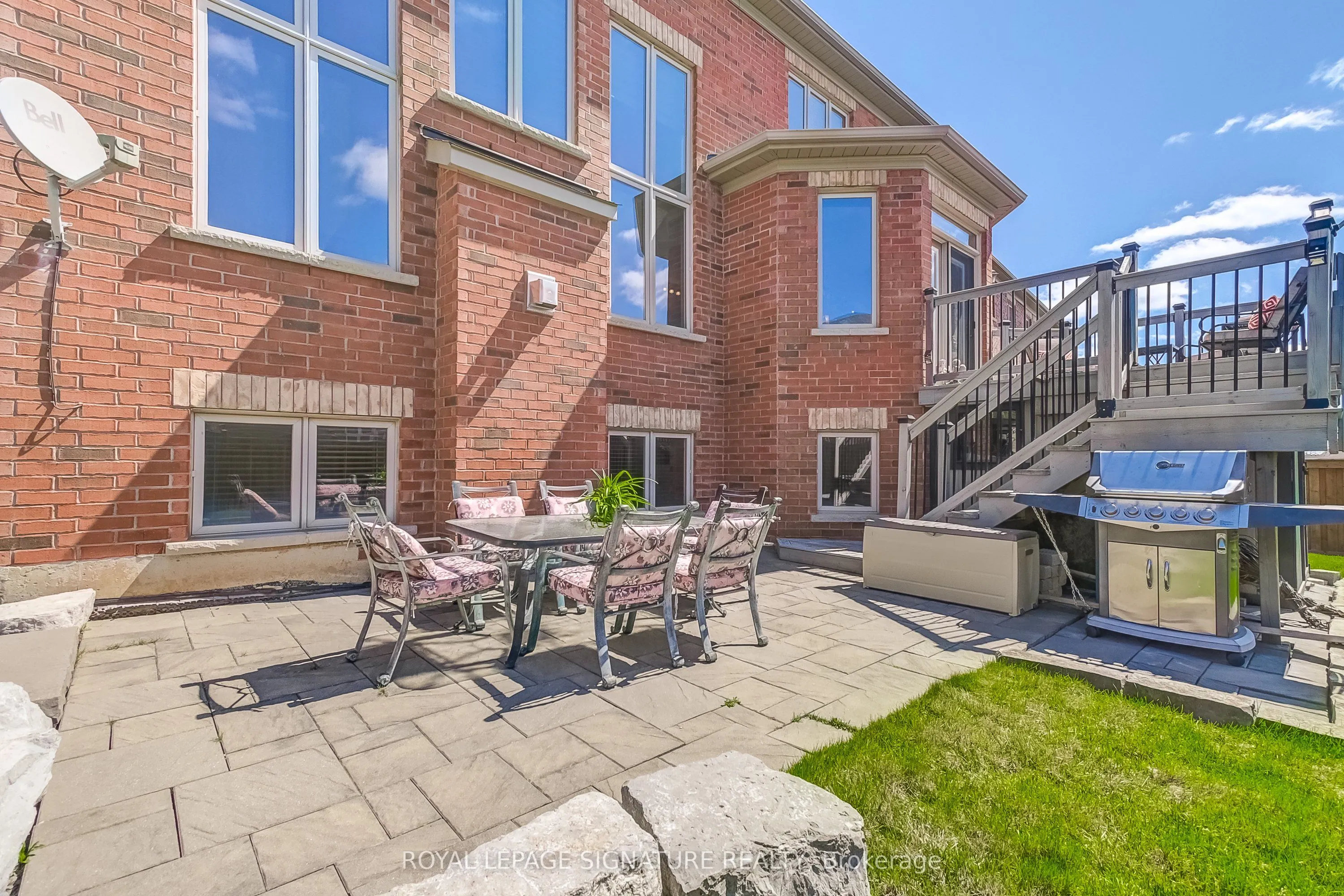 18 Flanders Road