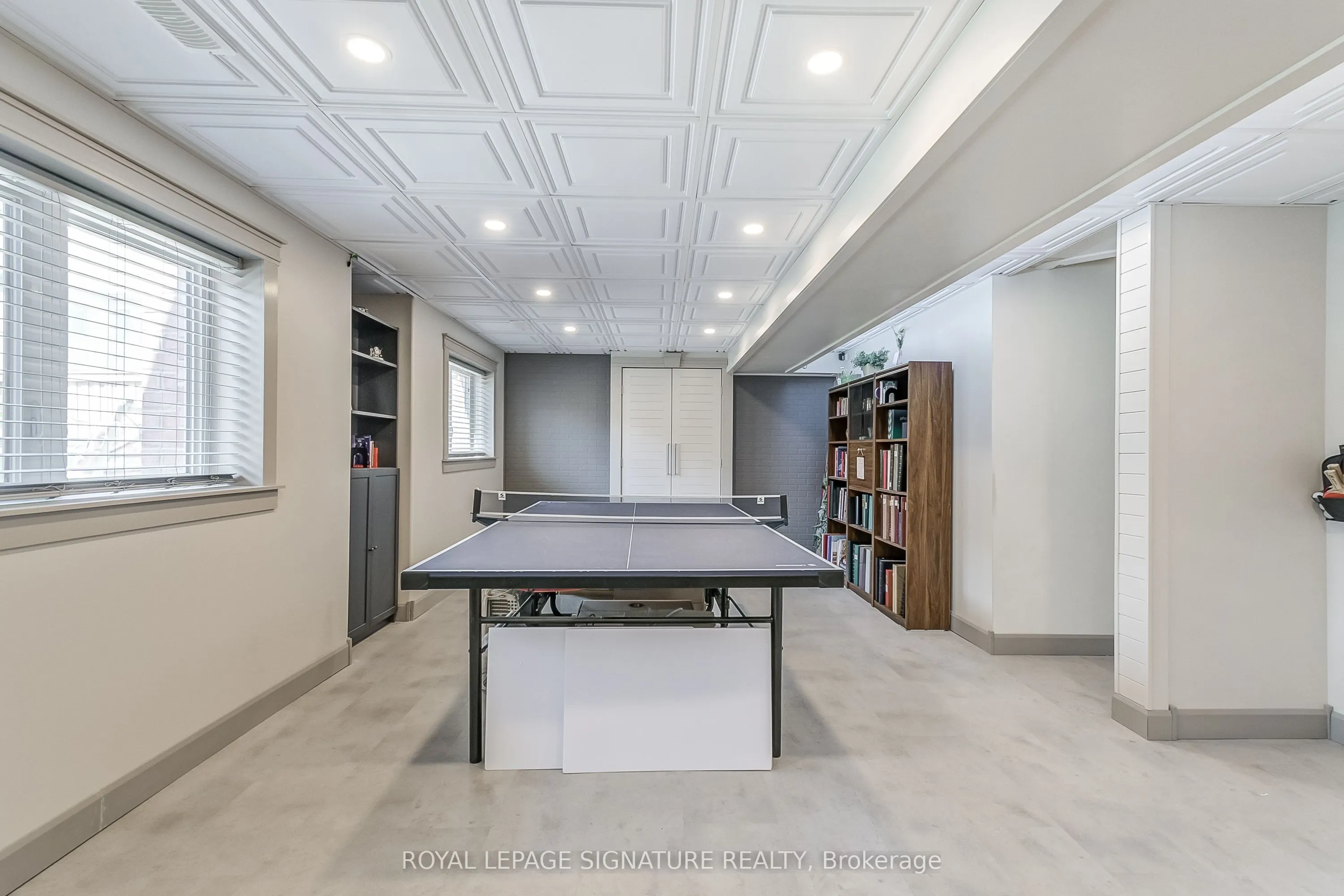 18 Flanders Road