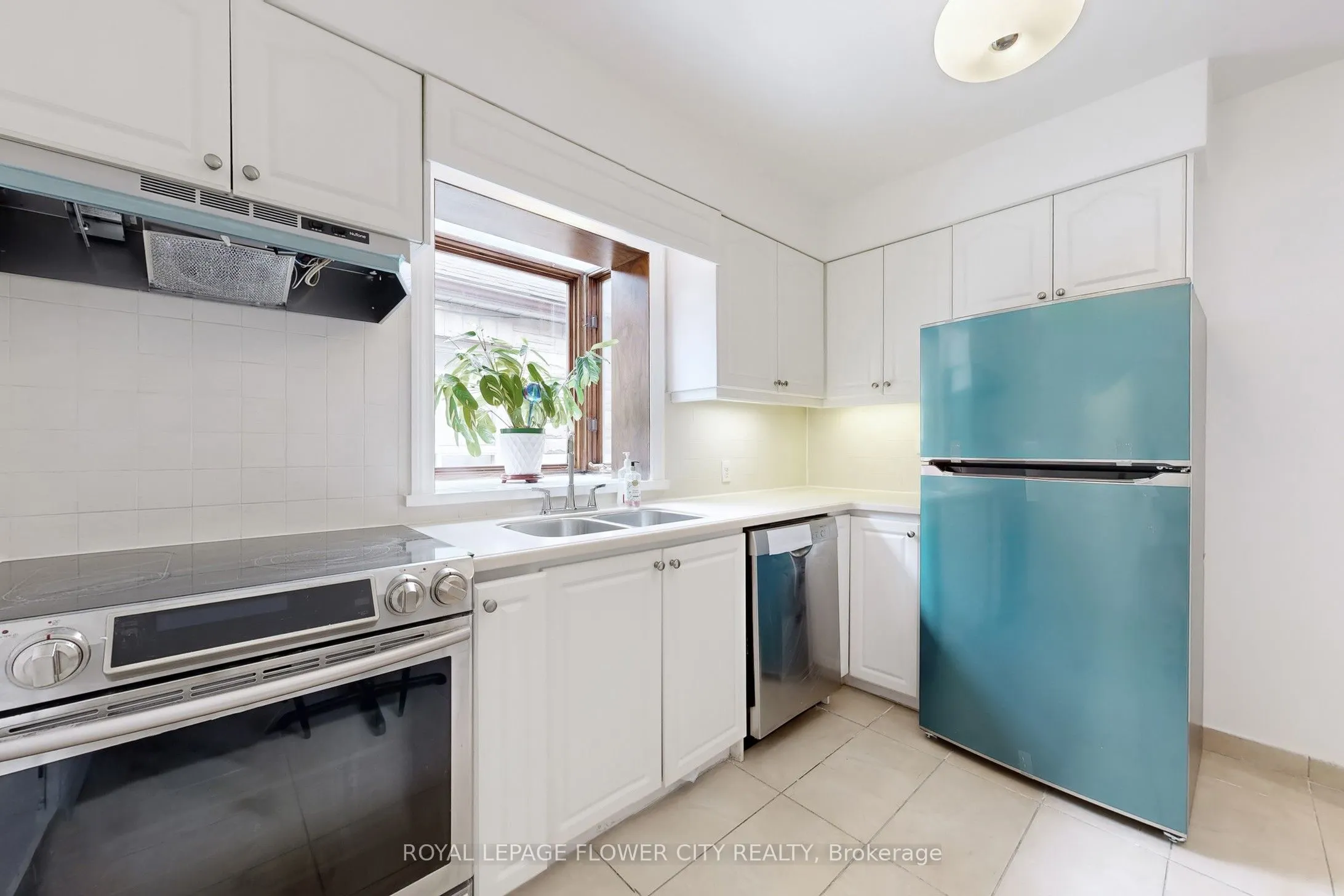 105 Livingstone Avenue