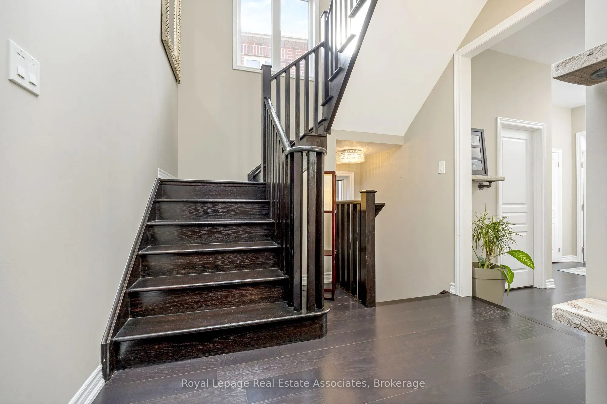 25 Upper Canada Court