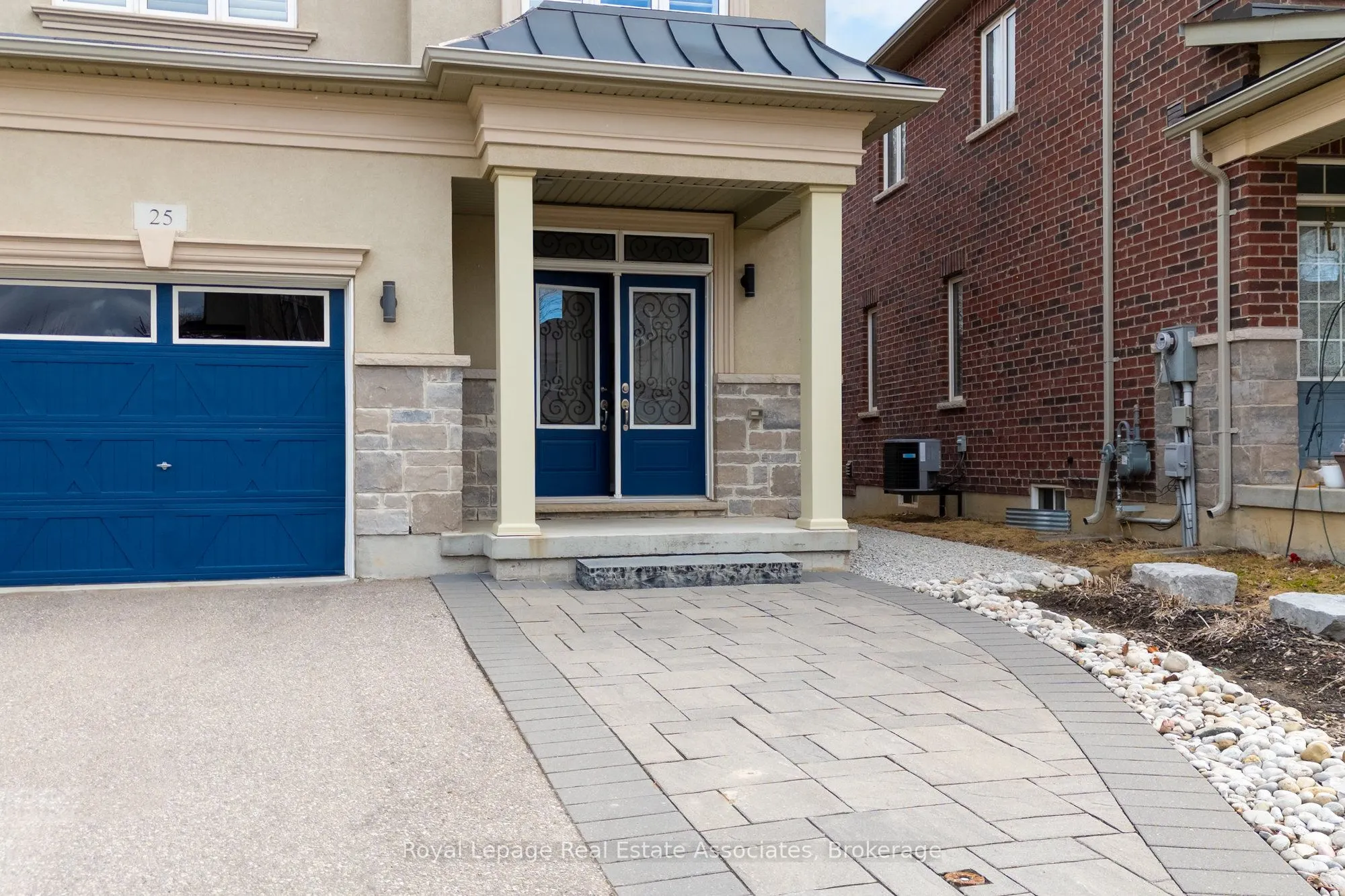 25 Upper Canada Court