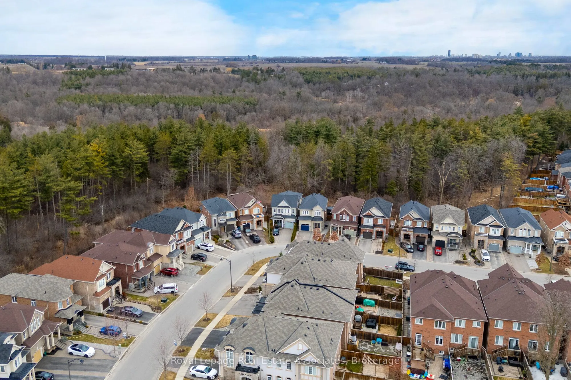25 Upper Canada Court
