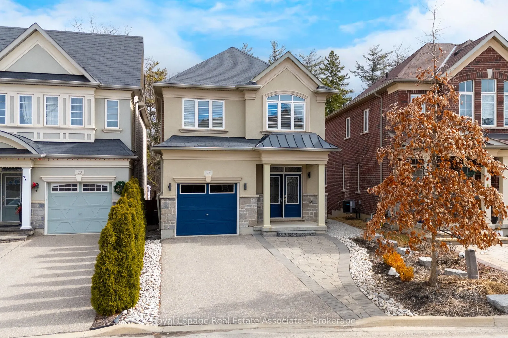 25 Upper Canada Court