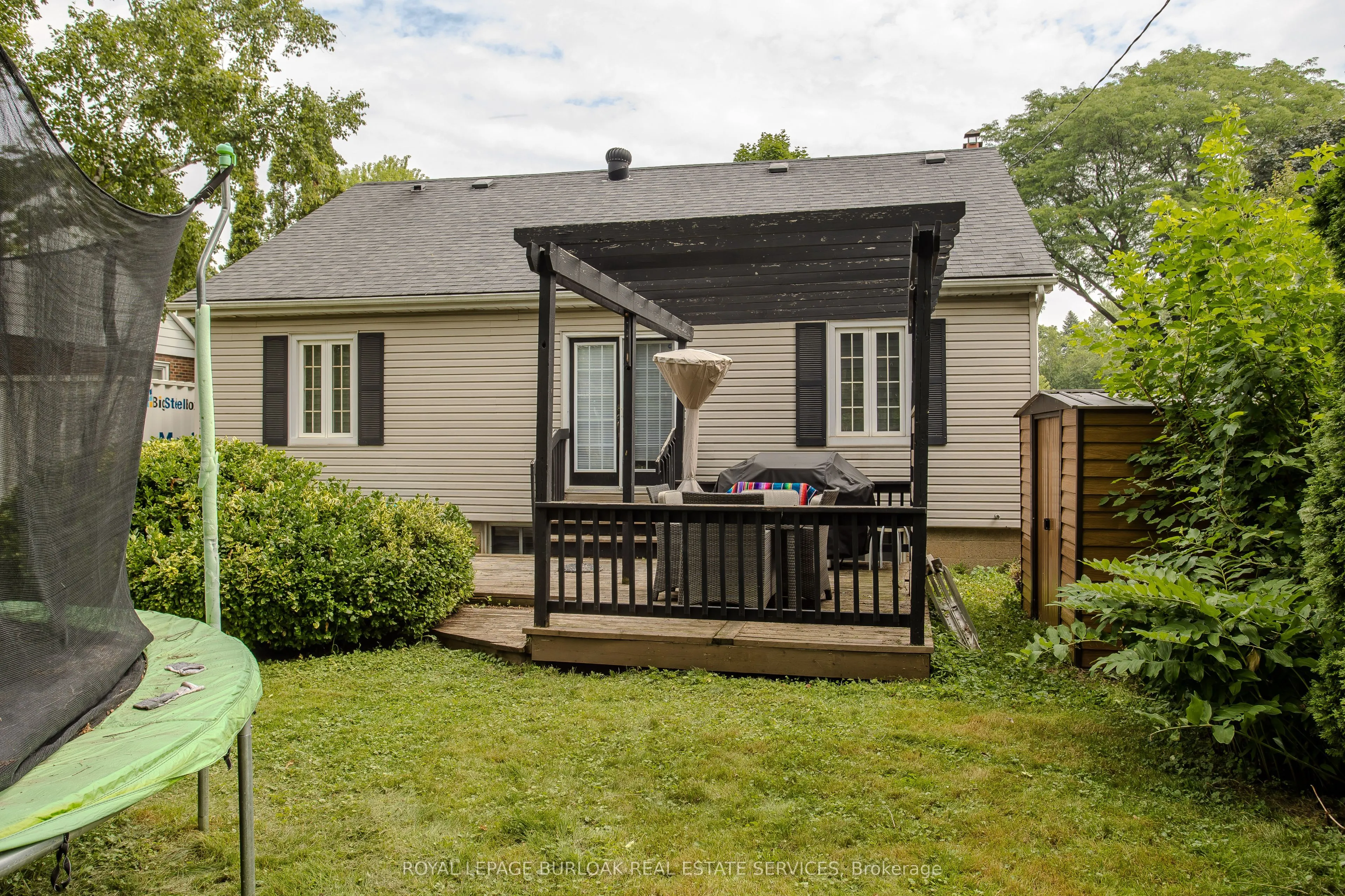 936 Harvey Place