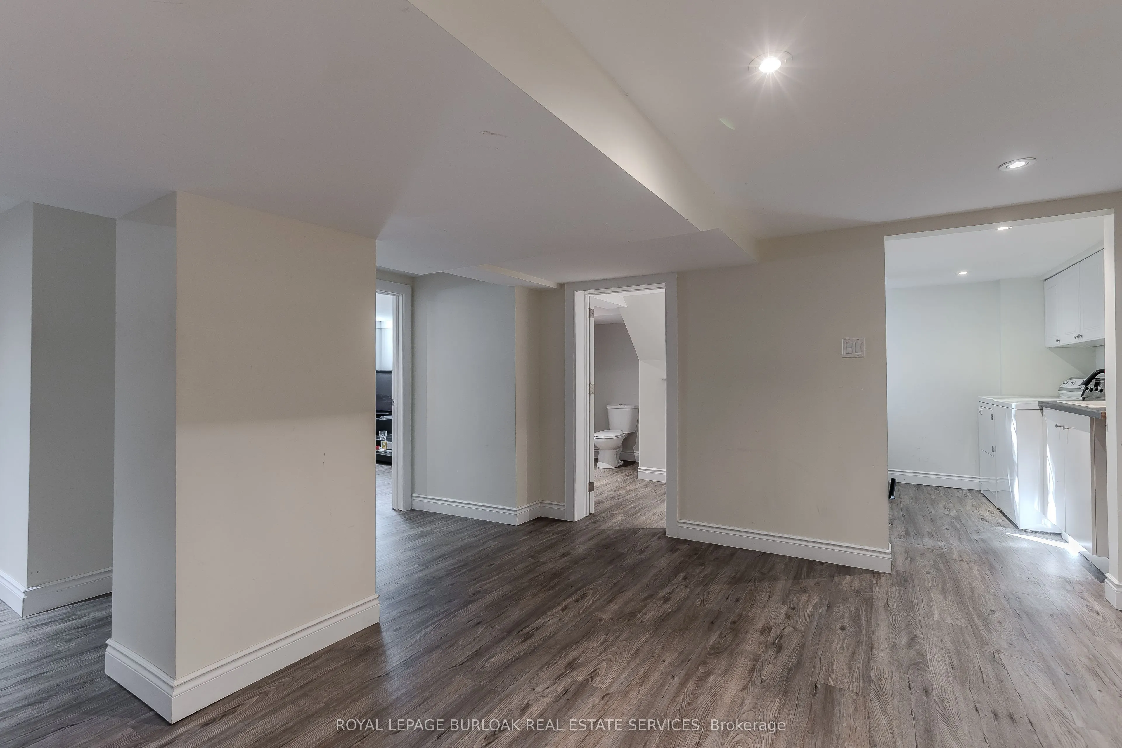 936 Harvey Place