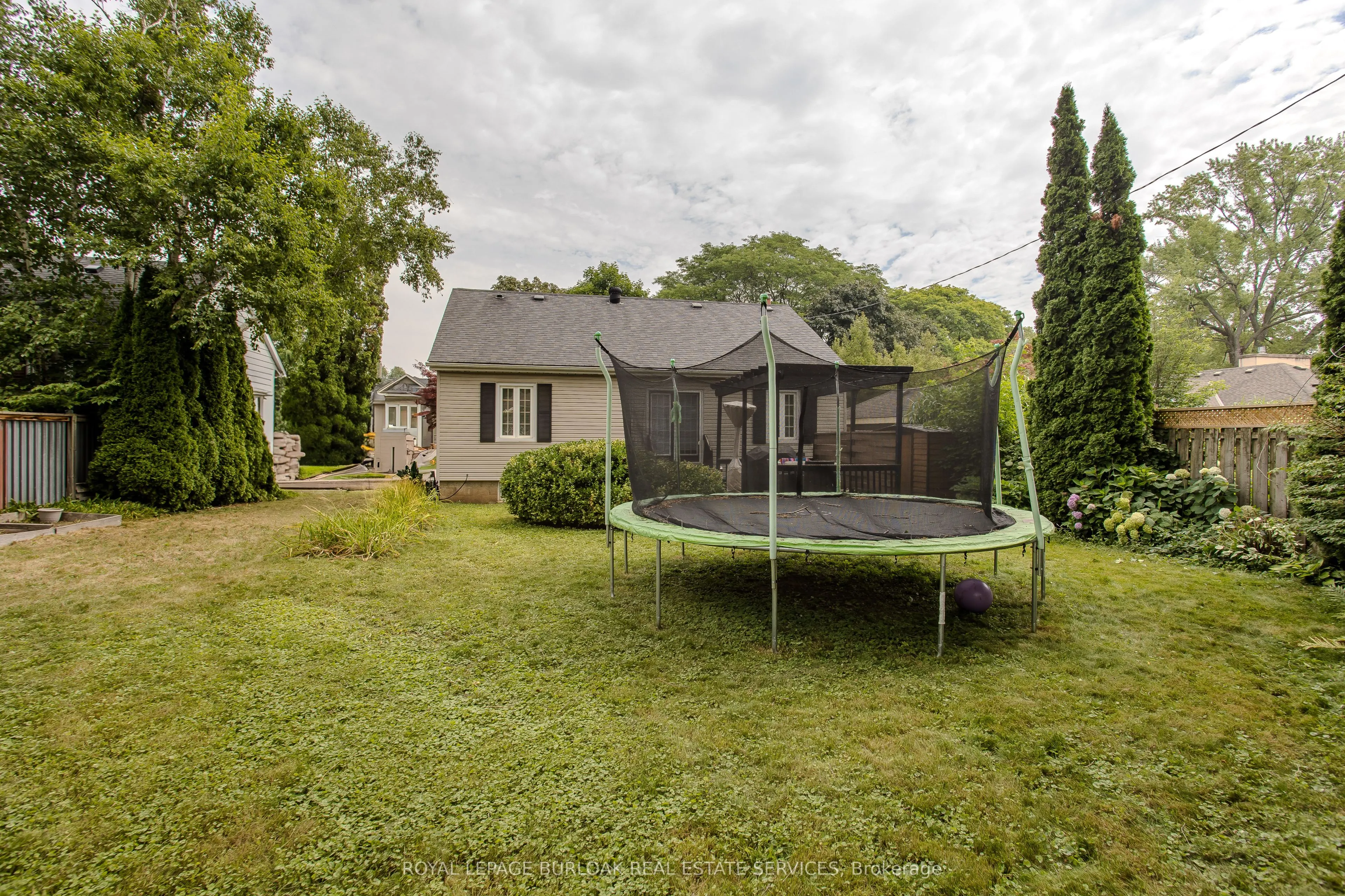 936 Harvey Place