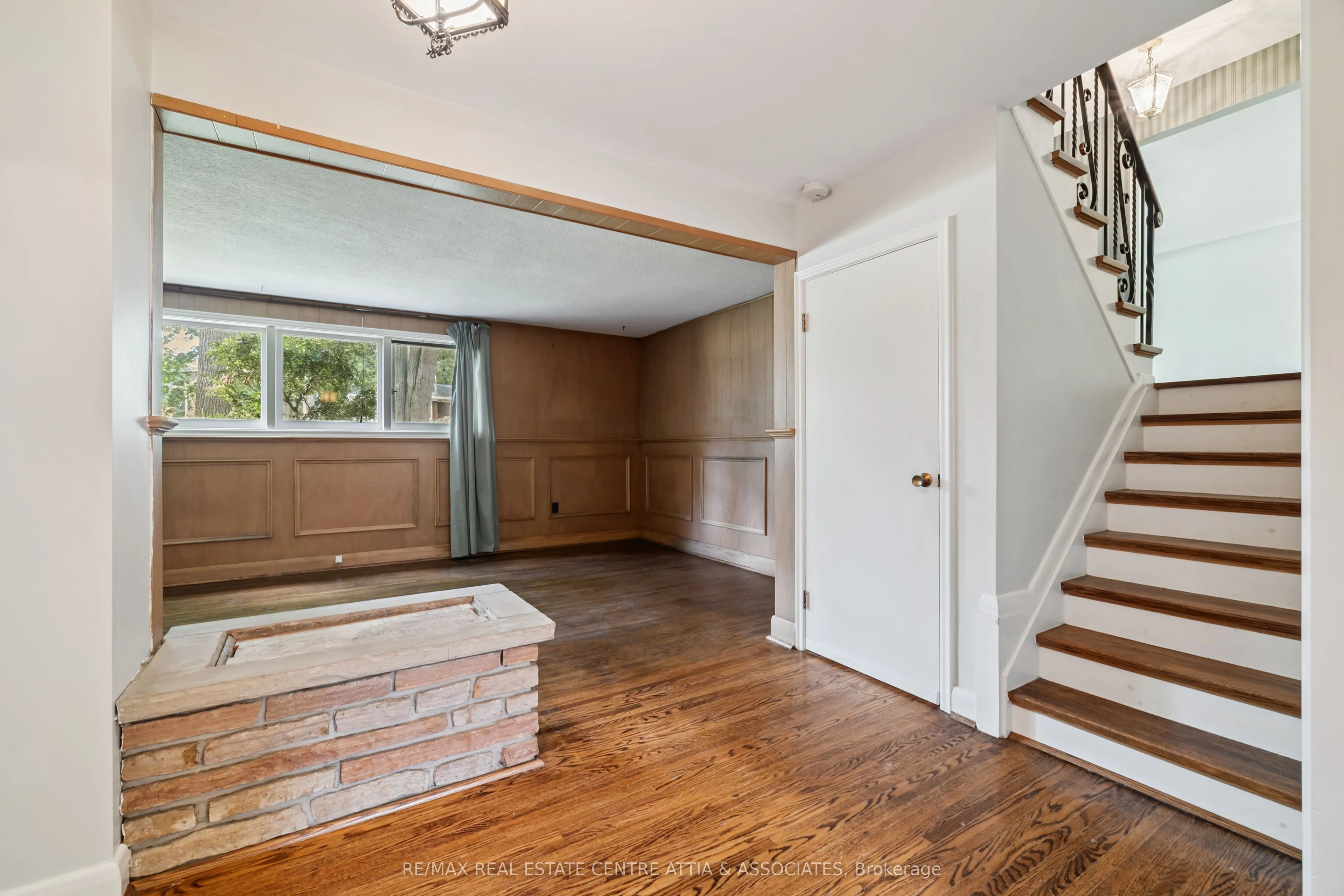 1475 Merrow Road