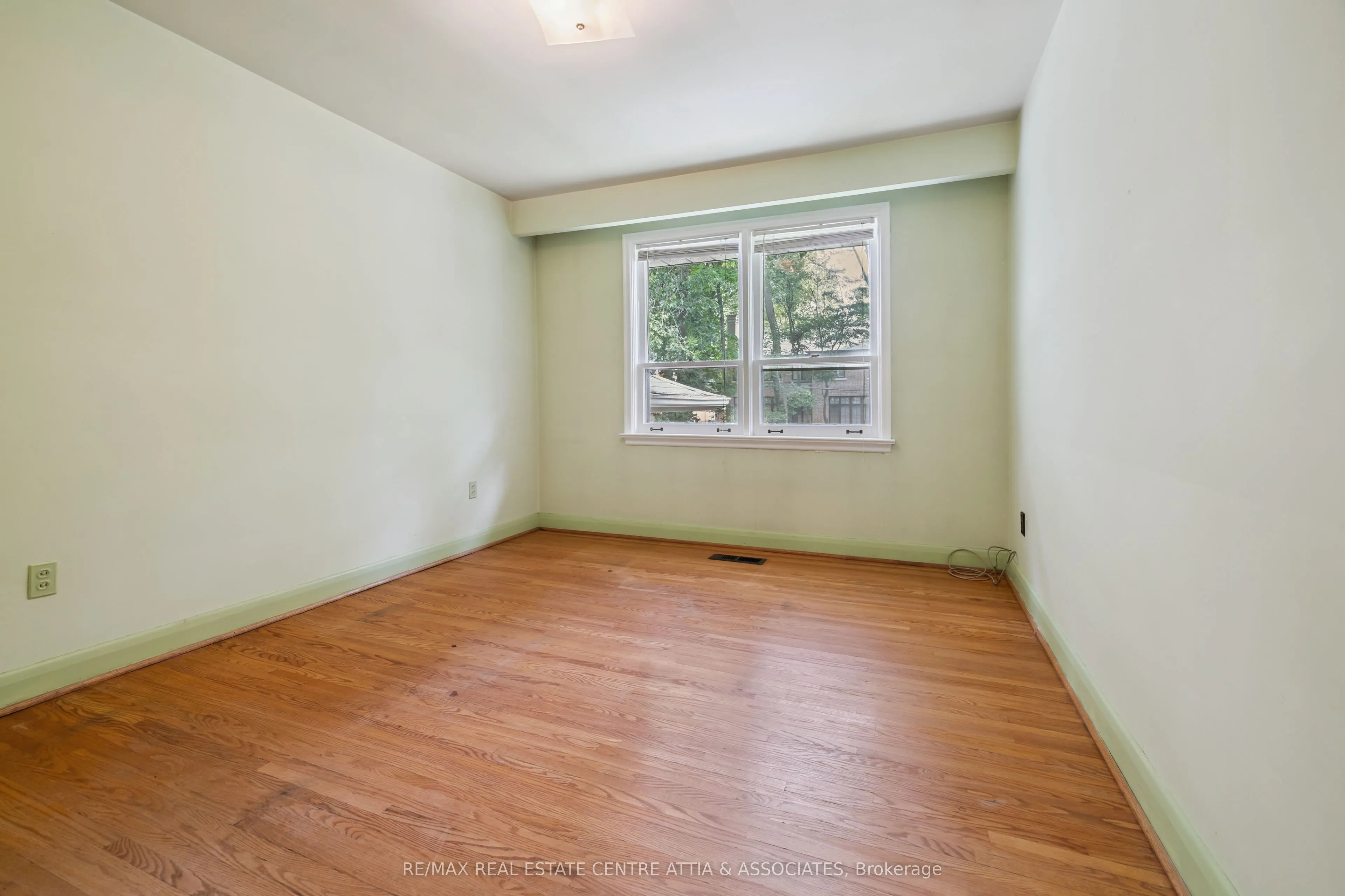 1475 Merrow Road