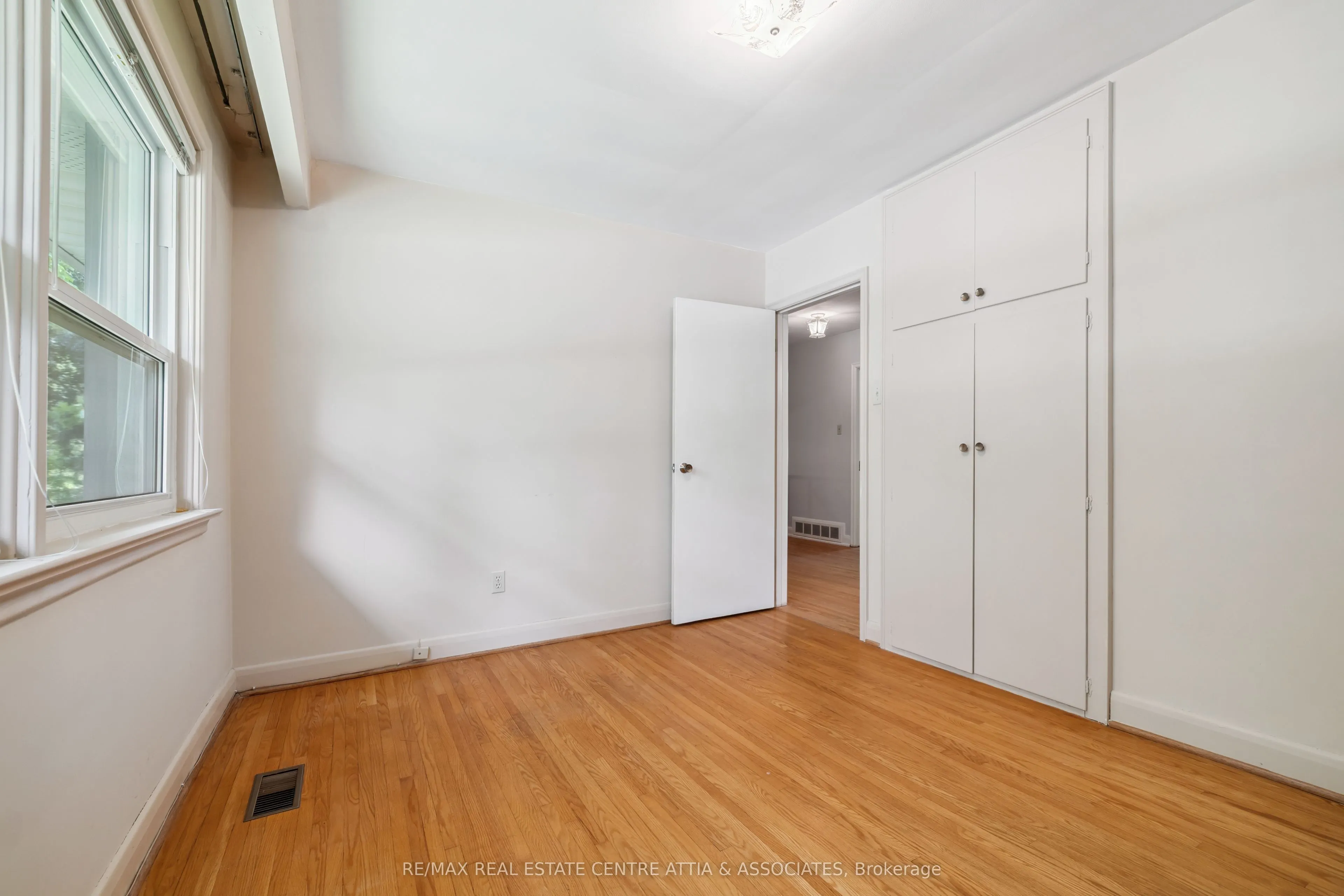 1475 Merrow Road