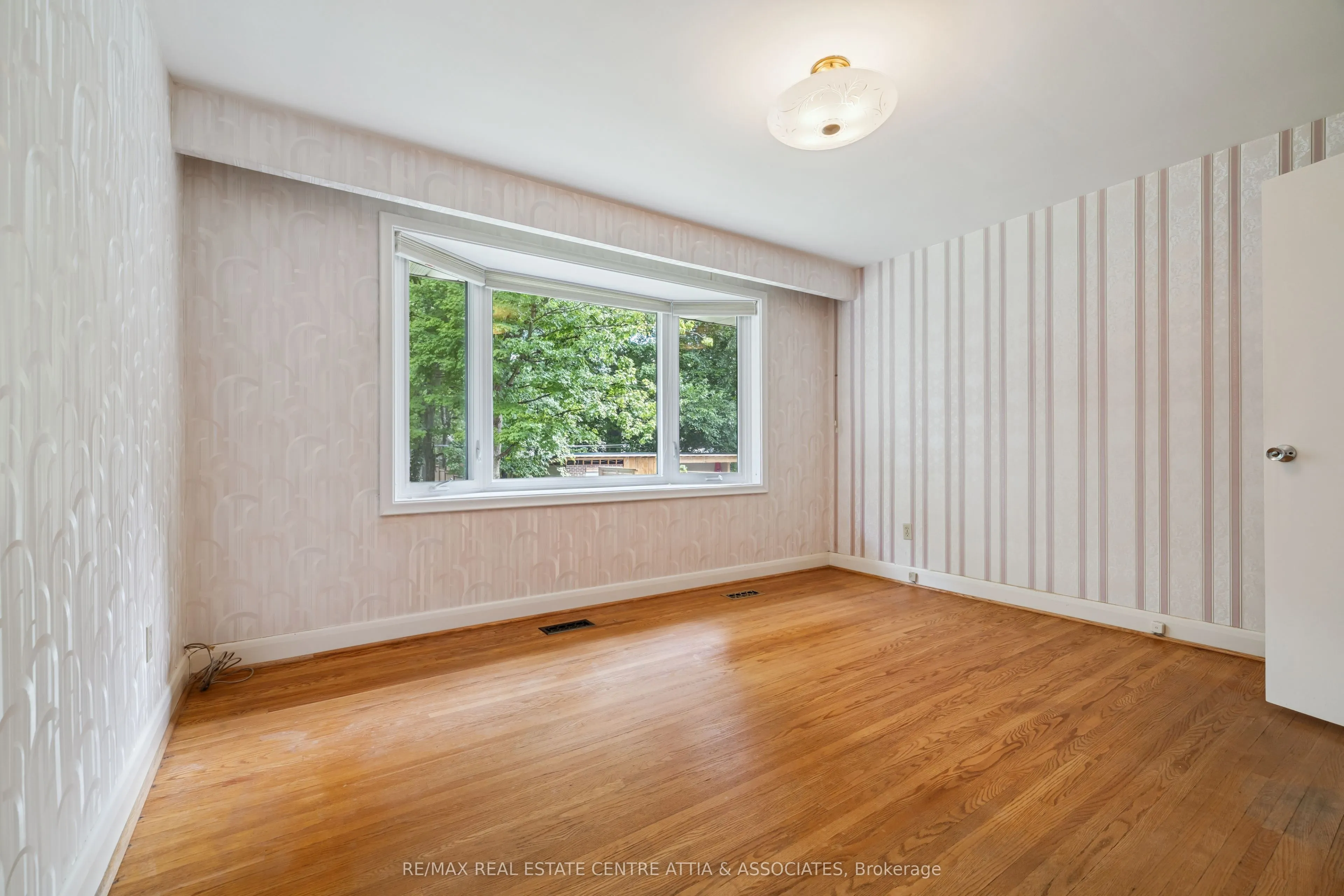 1475 Merrow Road