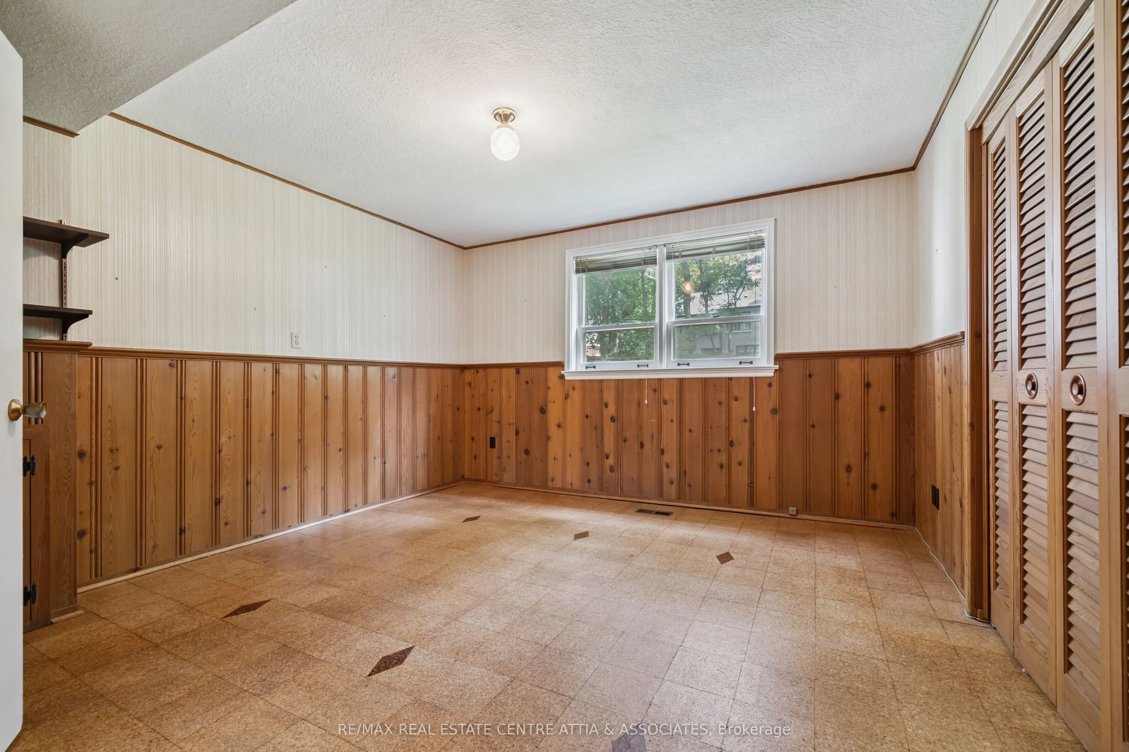 1475 Merrow Road
