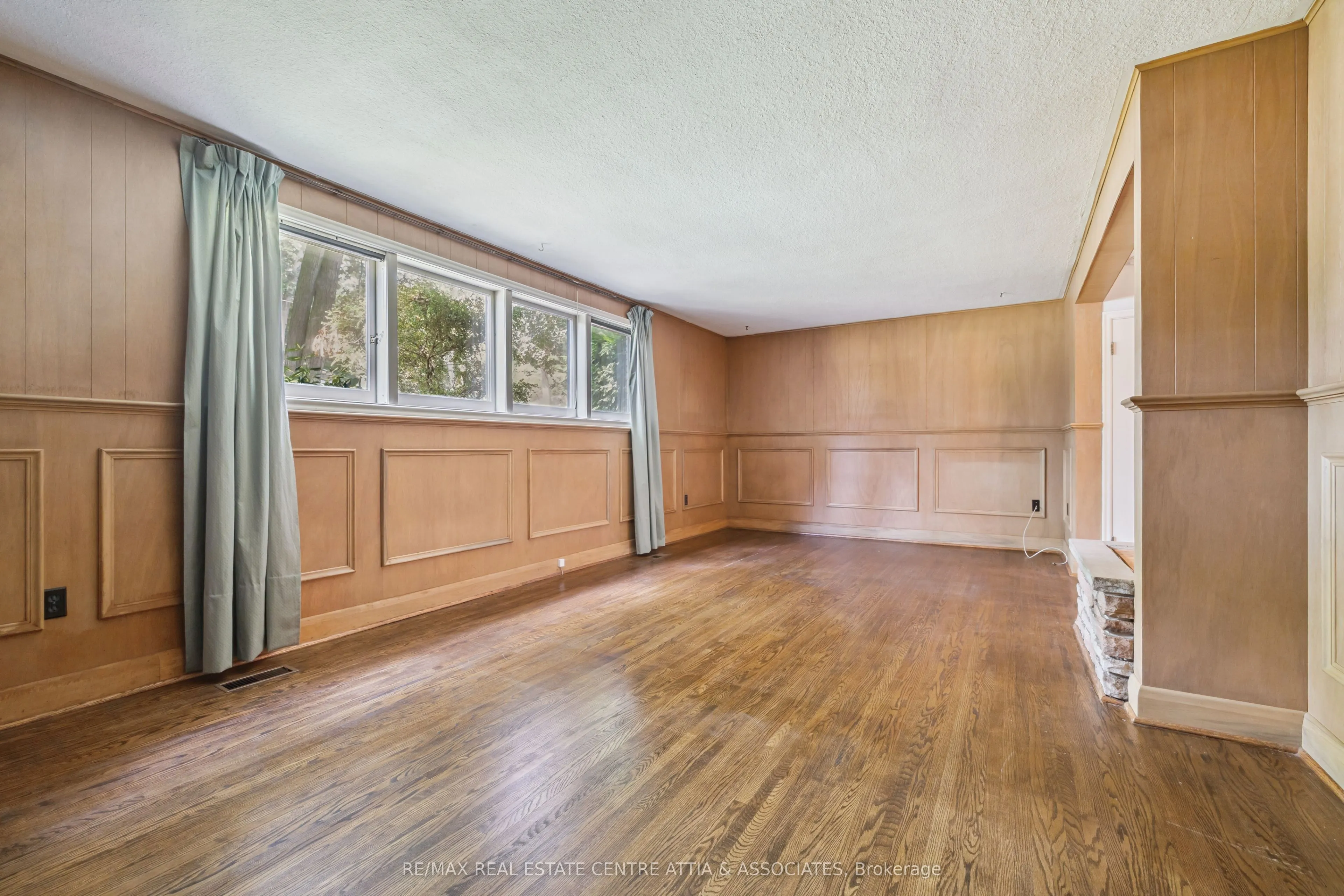 1475 Merrow Road