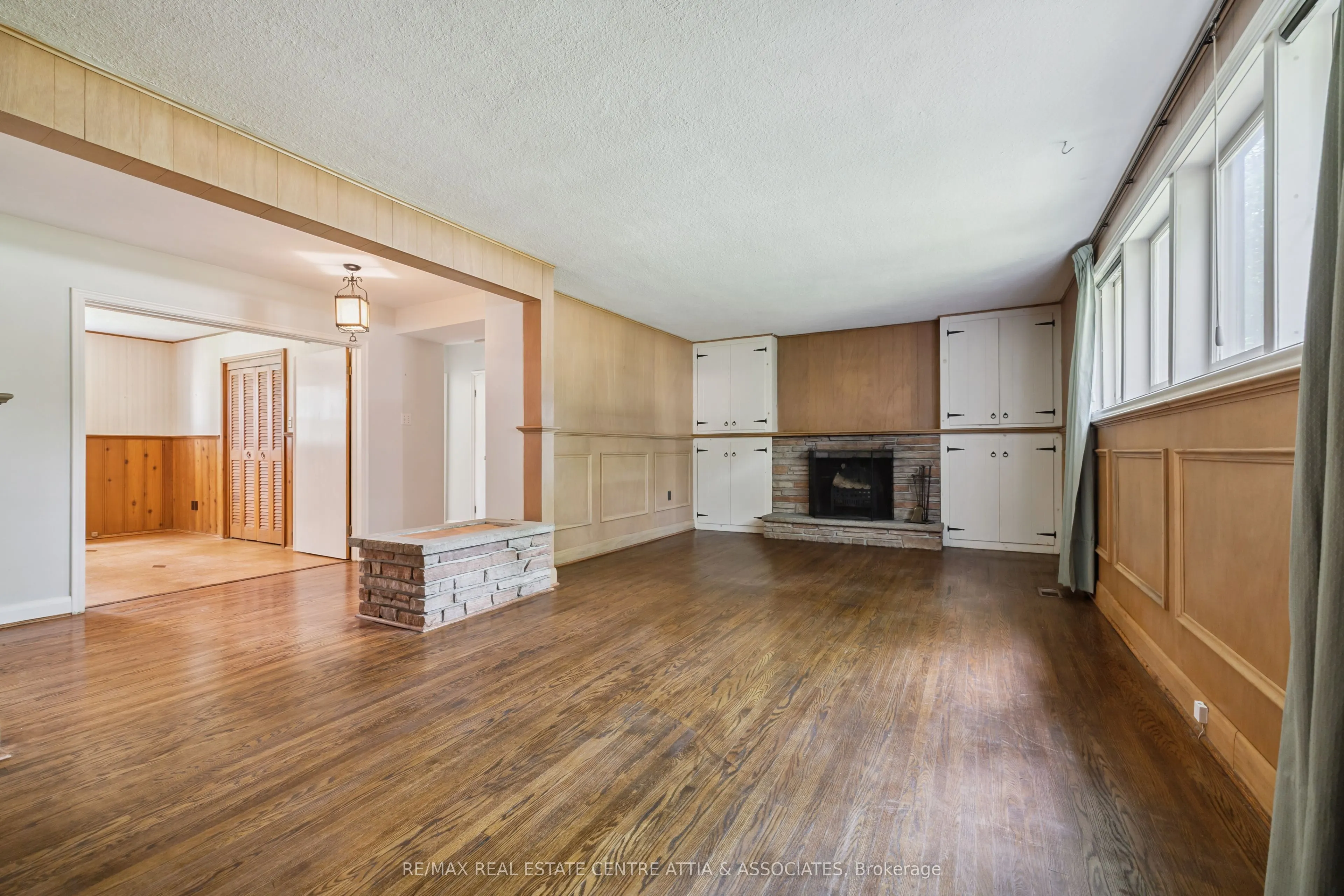 1475 Merrow Road