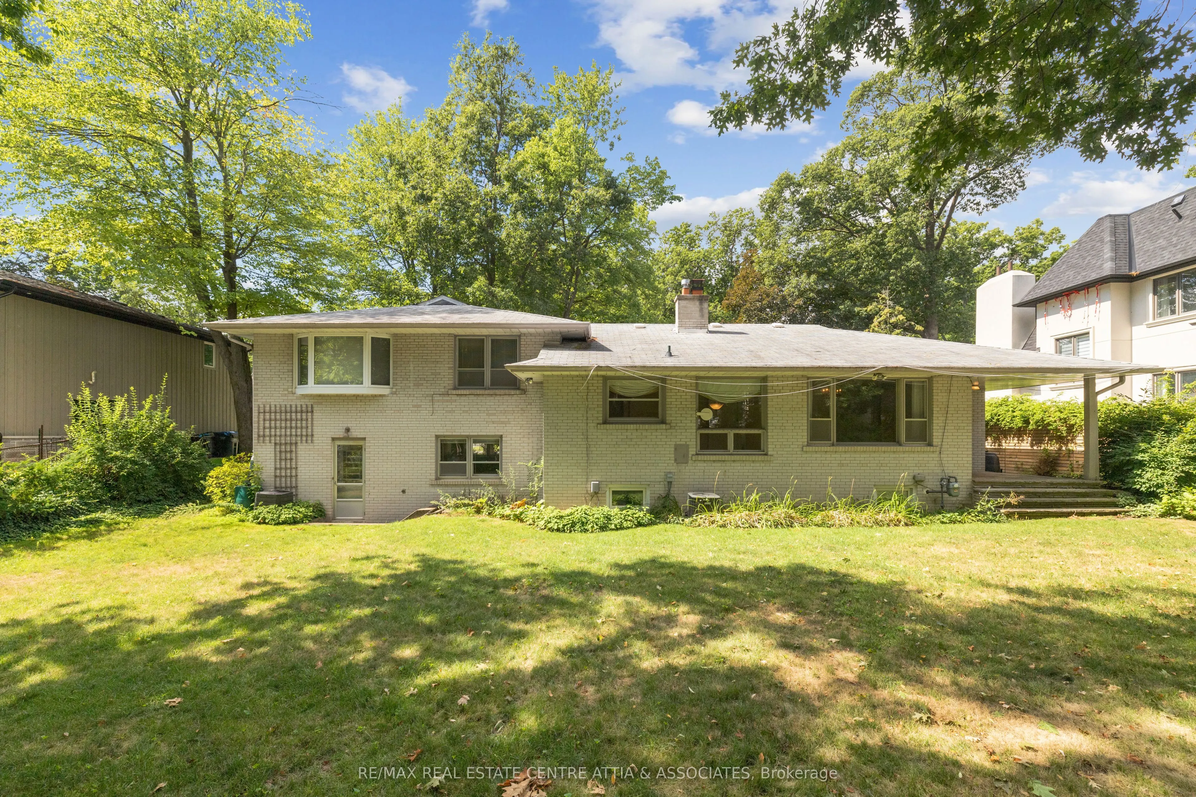 1475 Merrow Road
