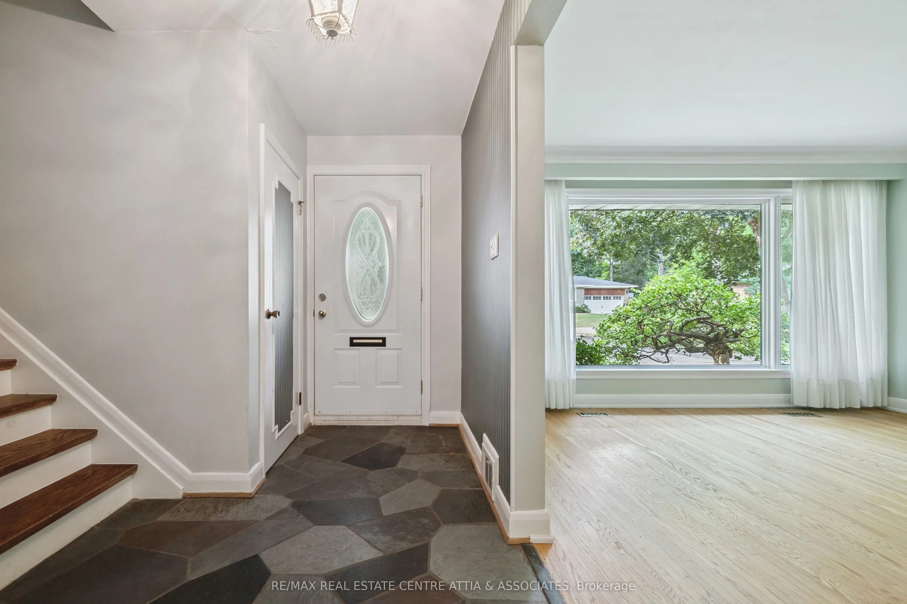 1475 Merrow Road