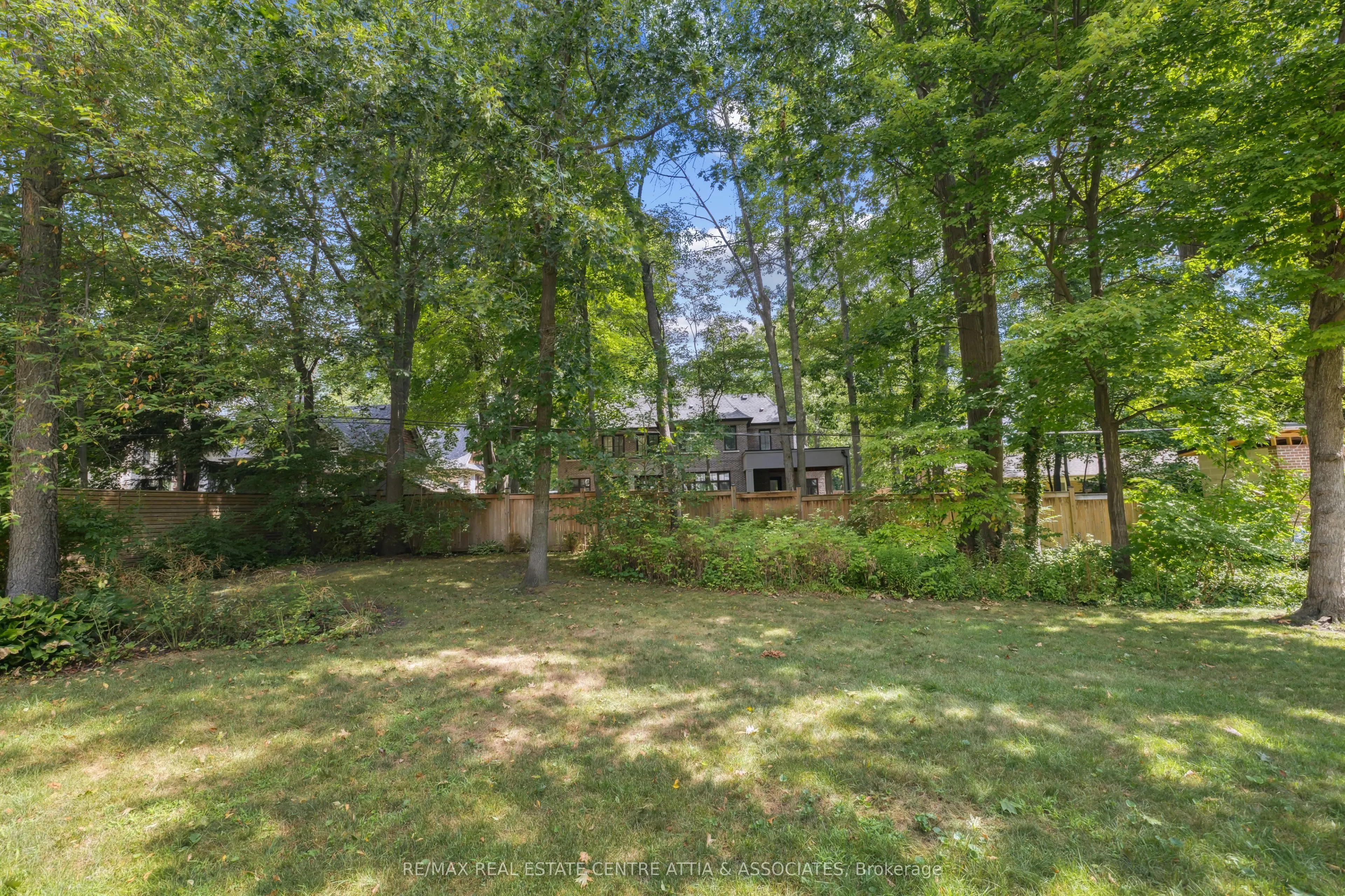 1475 Merrow Road