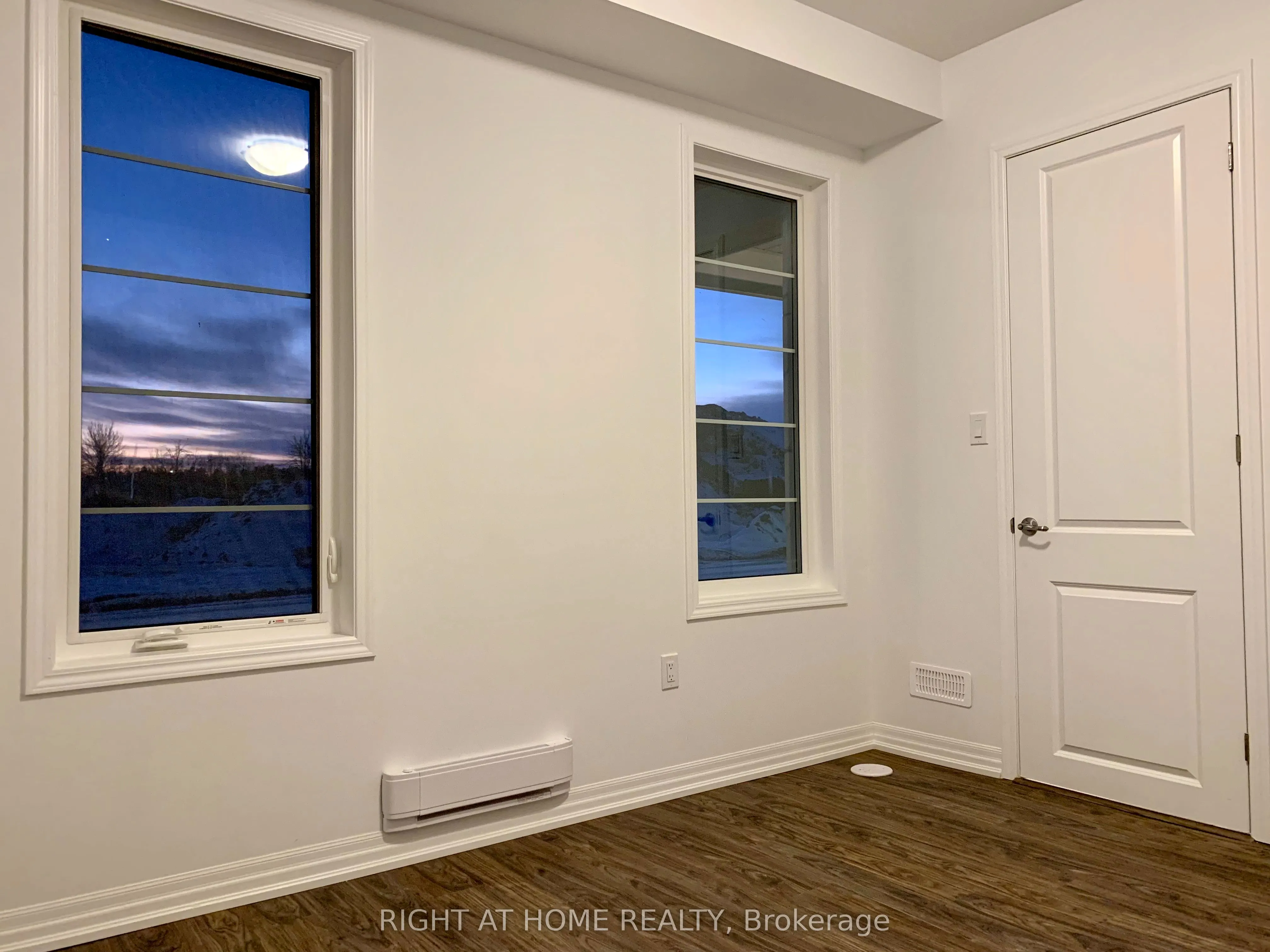 3099 William Cutmore Boulevard