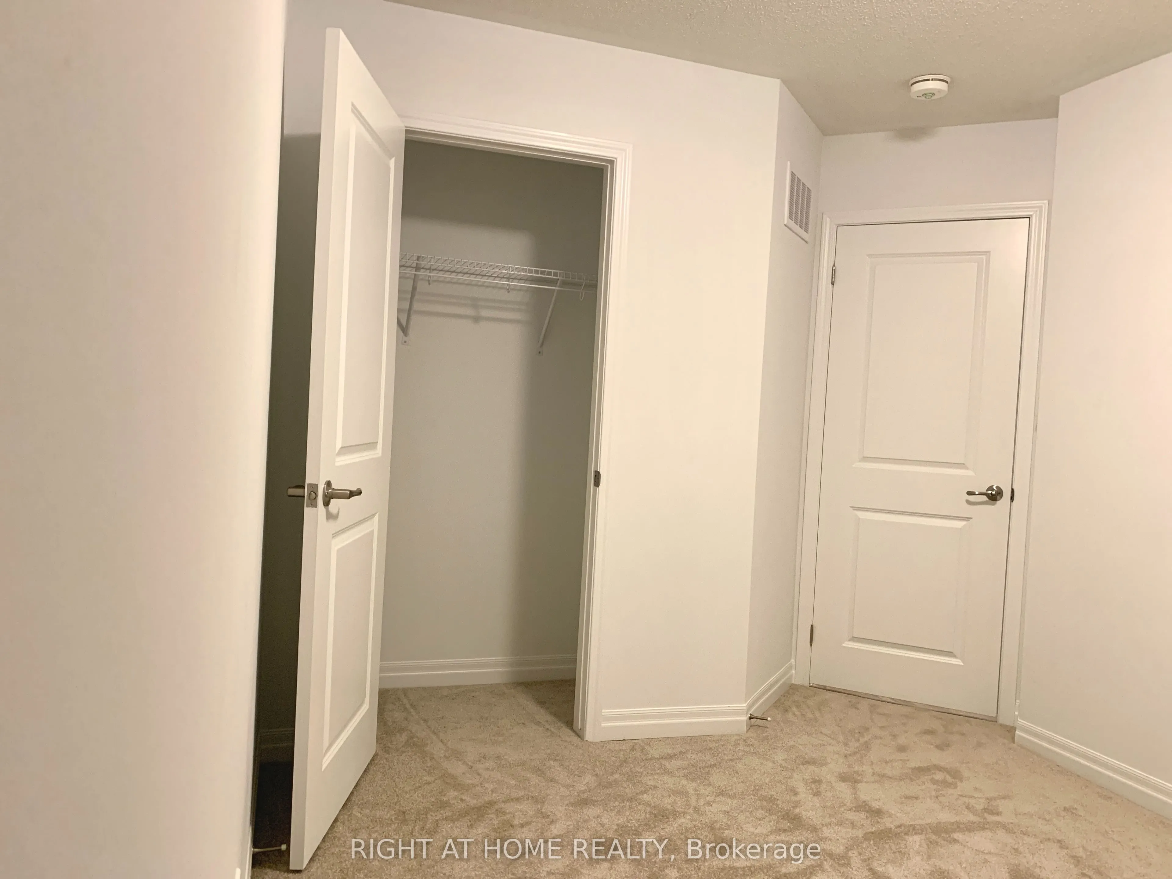 3099 William Cutmore Boulevard