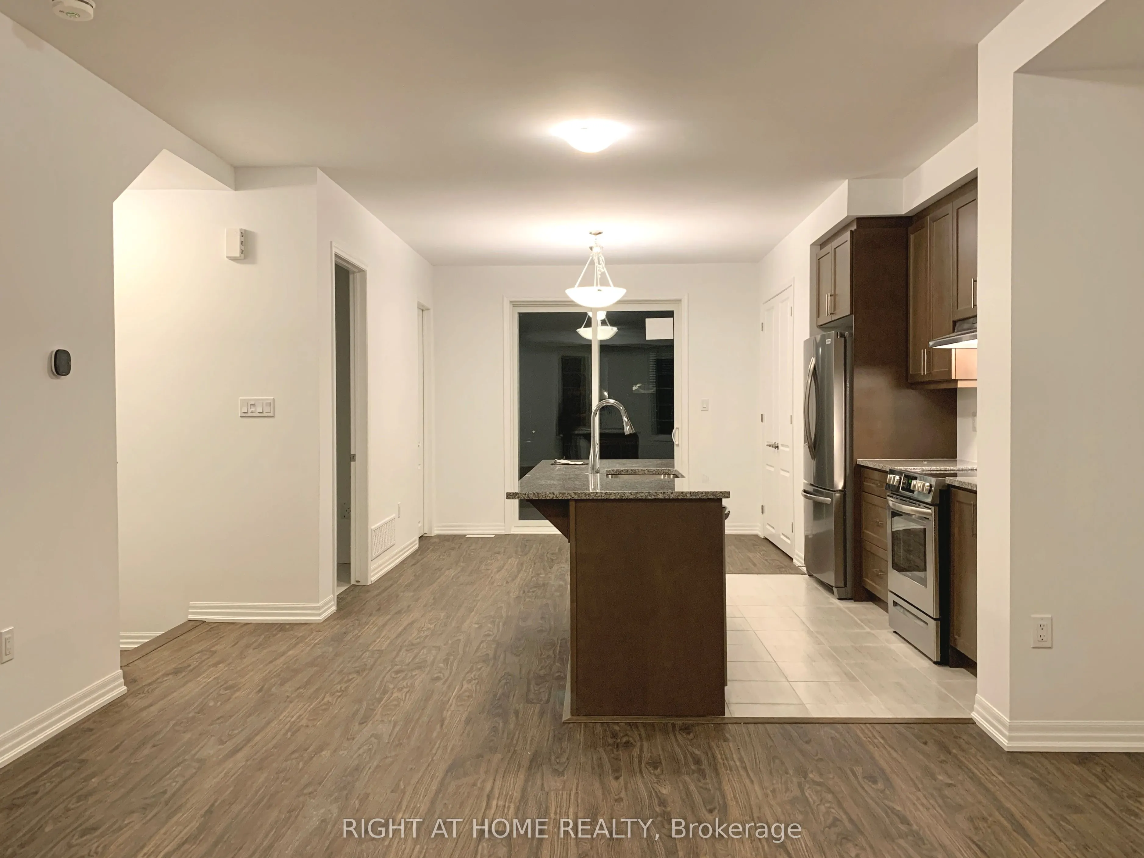 3099 William Cutmore Boulevard
