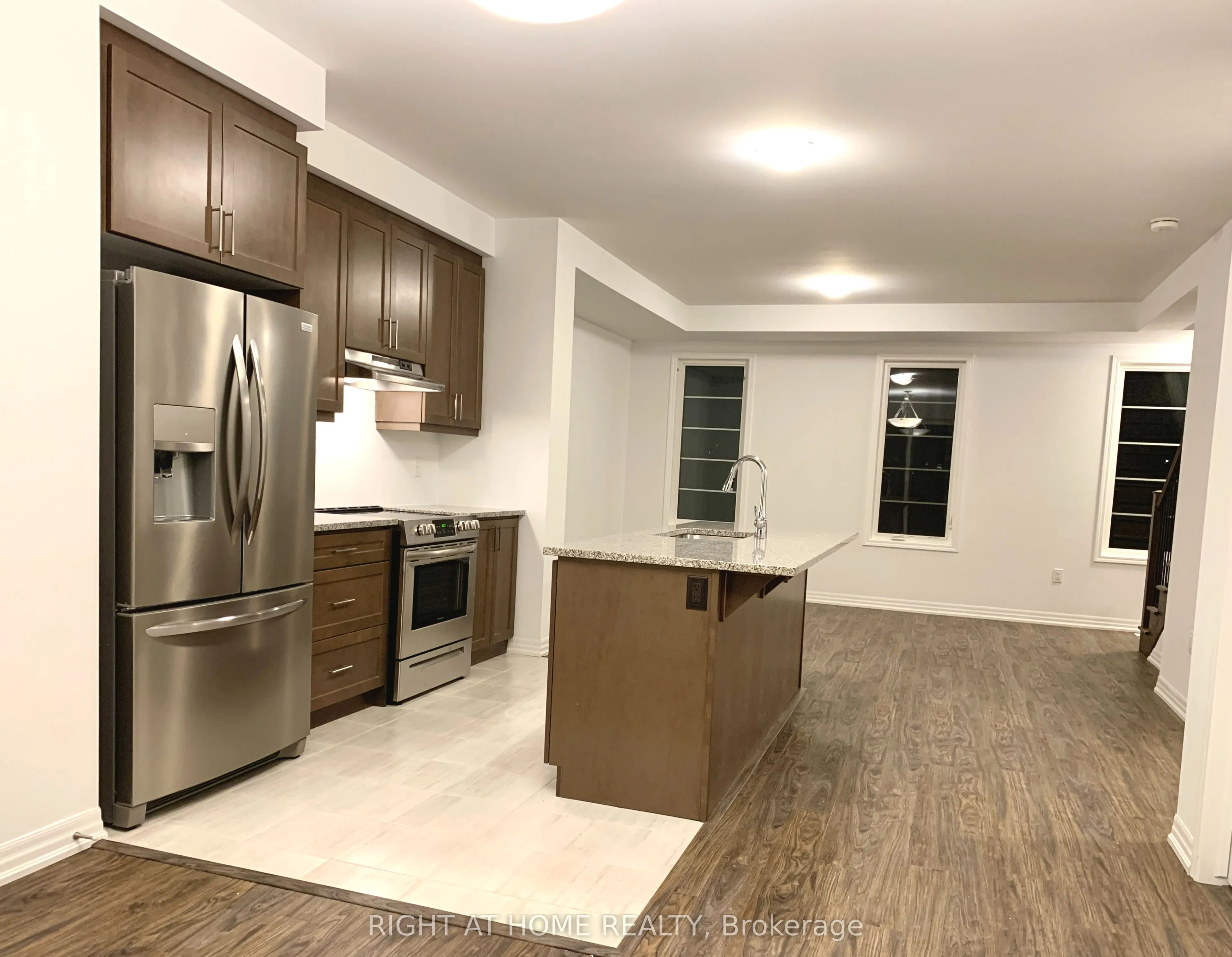 3099 William Cutmore Boulevard