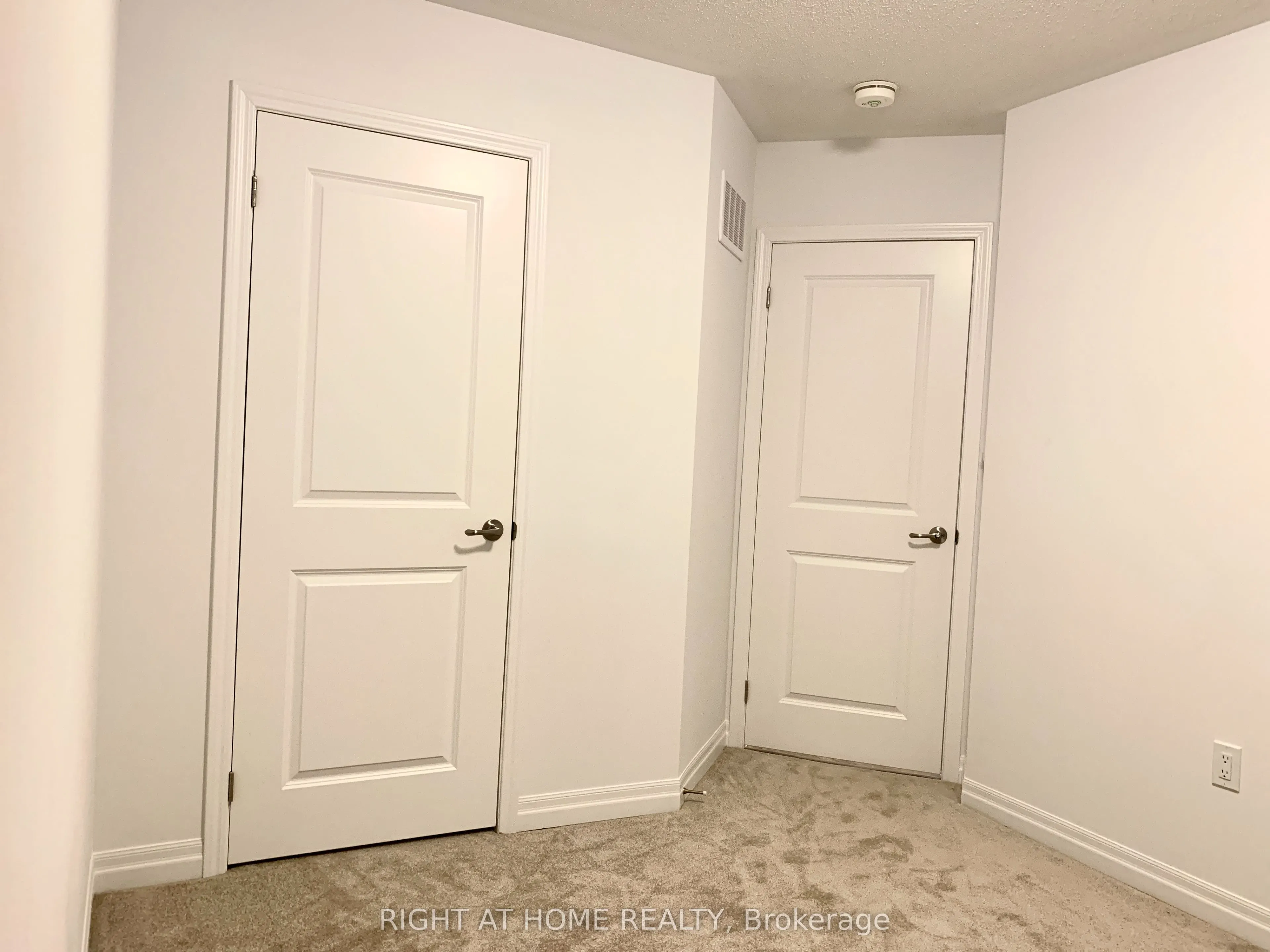 3099 William Cutmore Boulevard