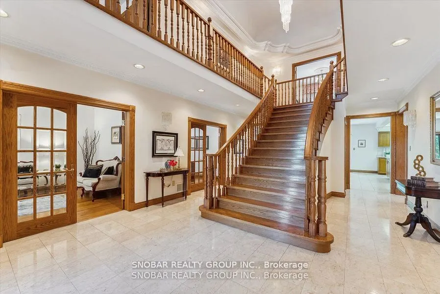 5 Weston Wood Road