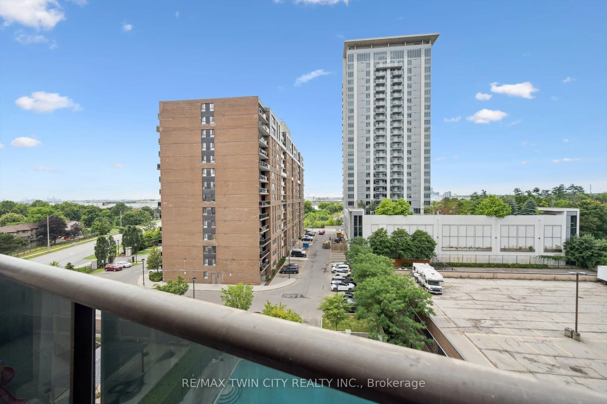 4 Lisa Street, #707