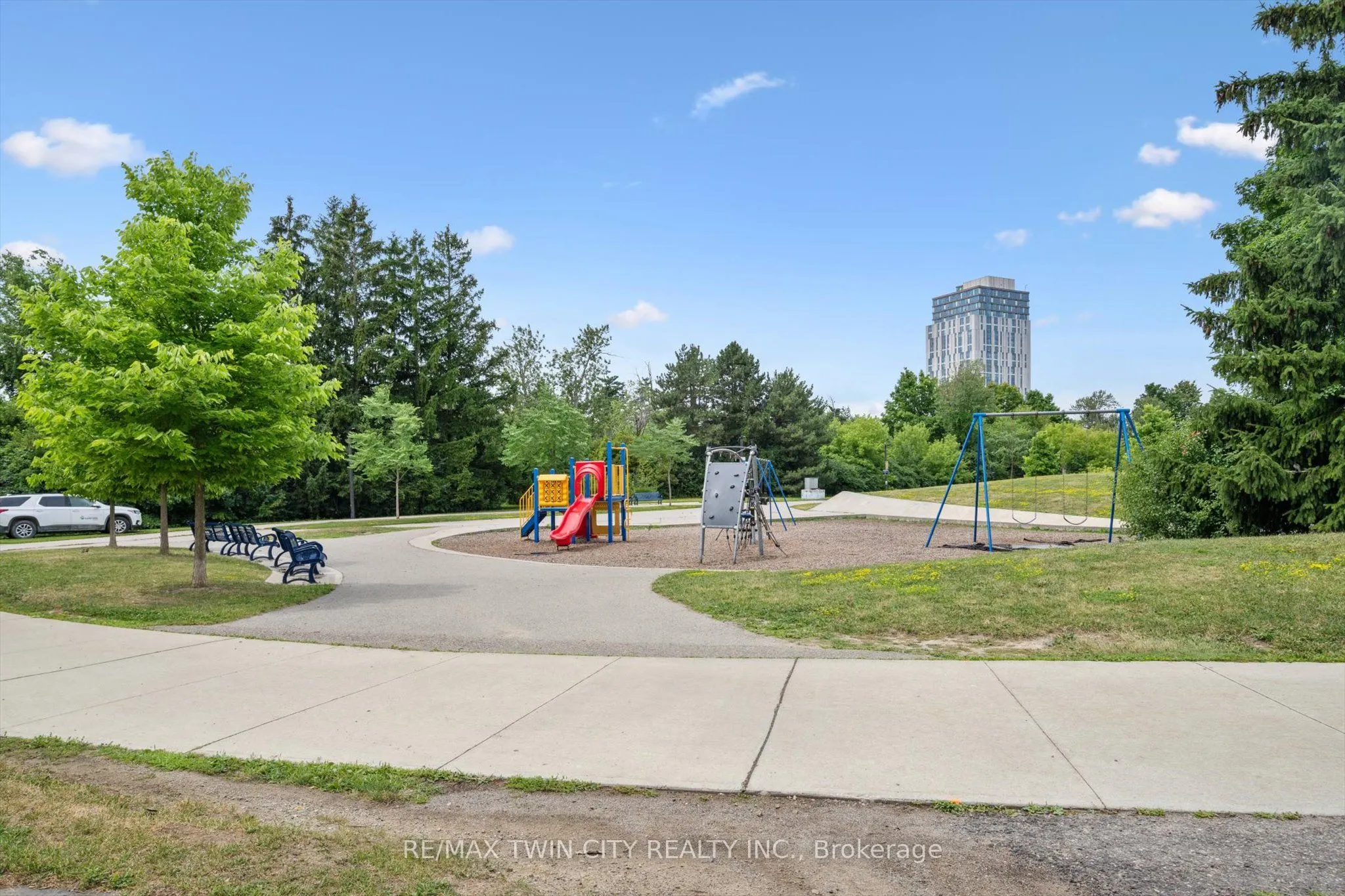 4 Lisa Street, #707