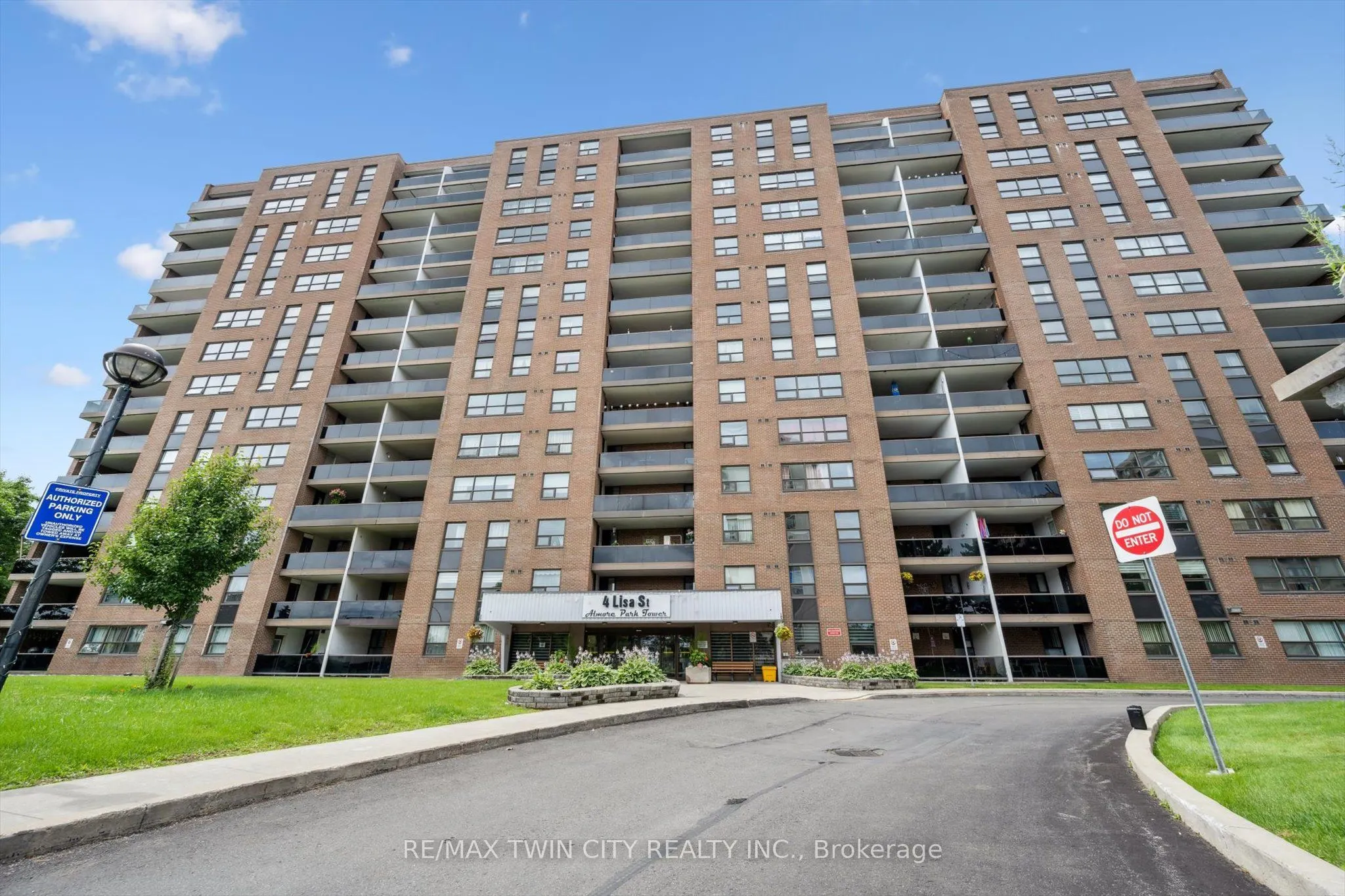 4 Lisa Street, #707