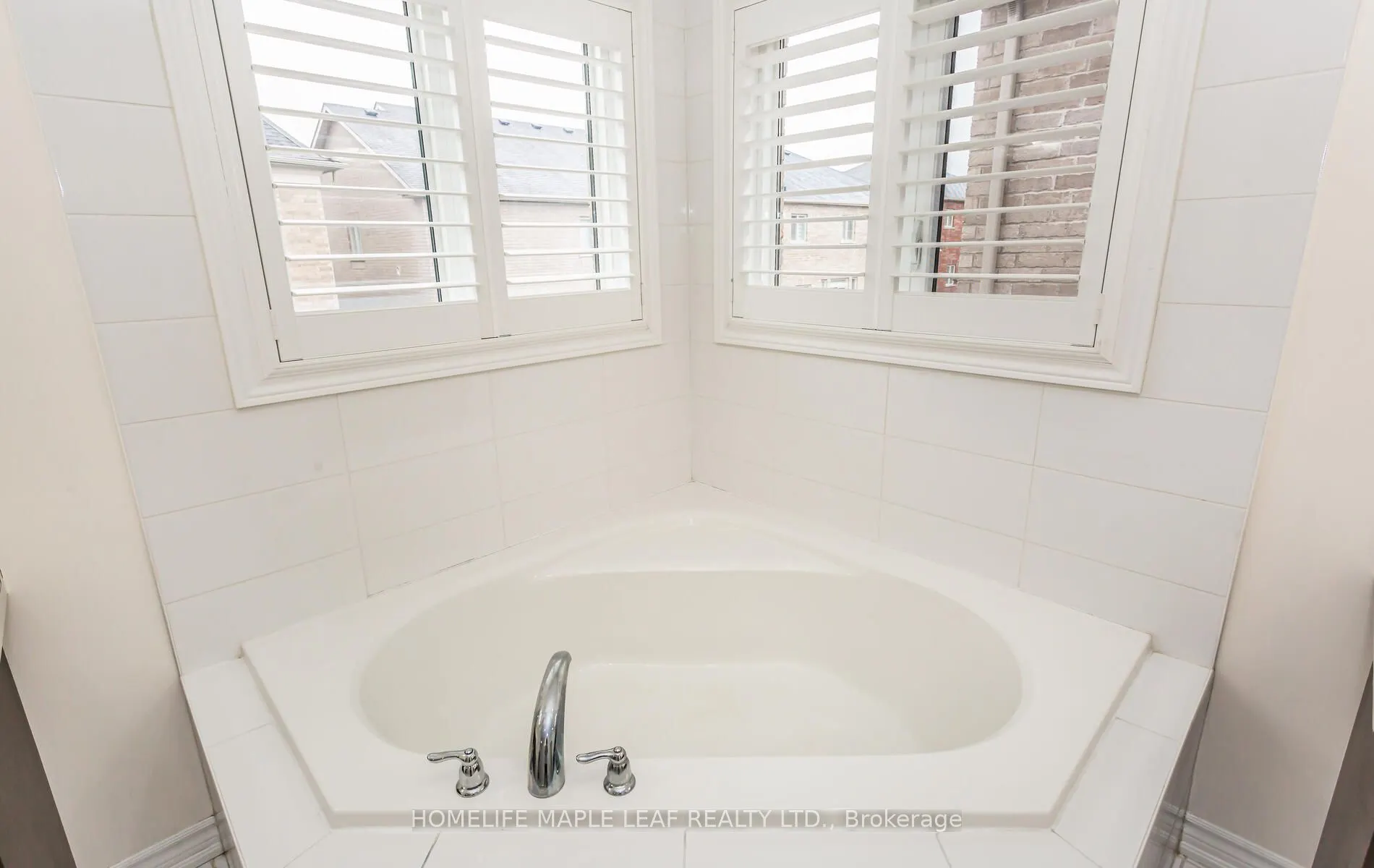 11 Cloverhaven Road