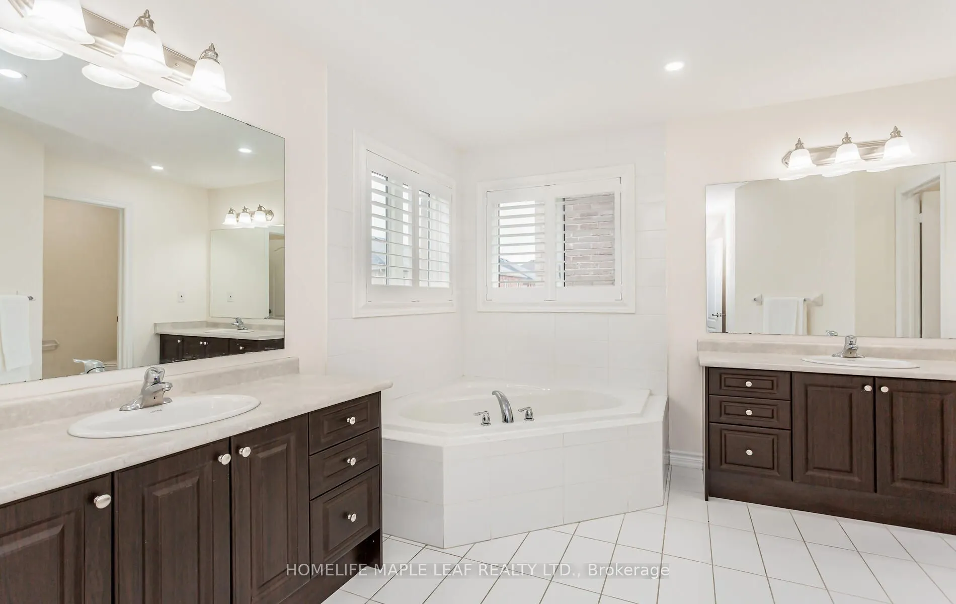 11 Cloverhaven Road