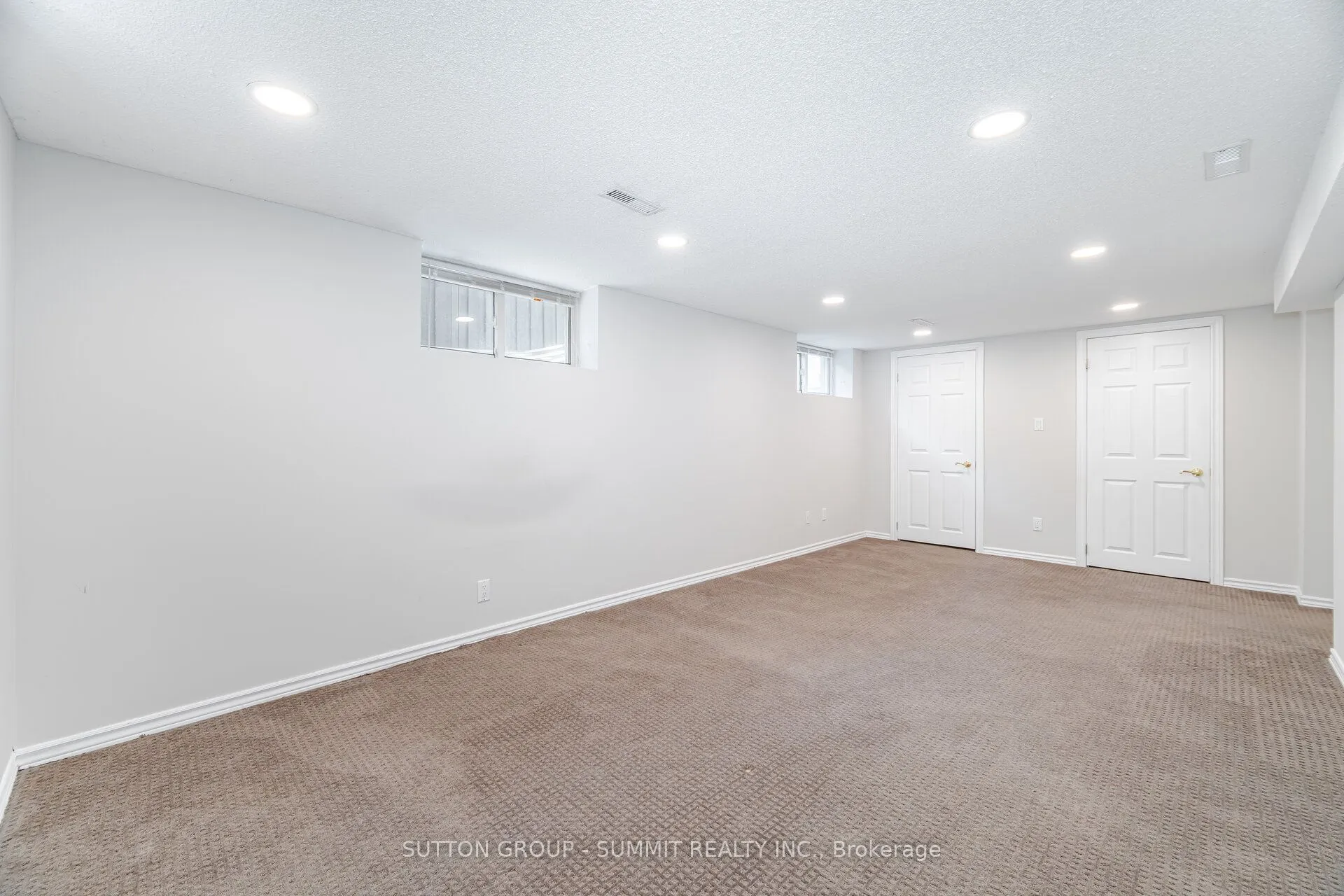 1195 Crestdale Road