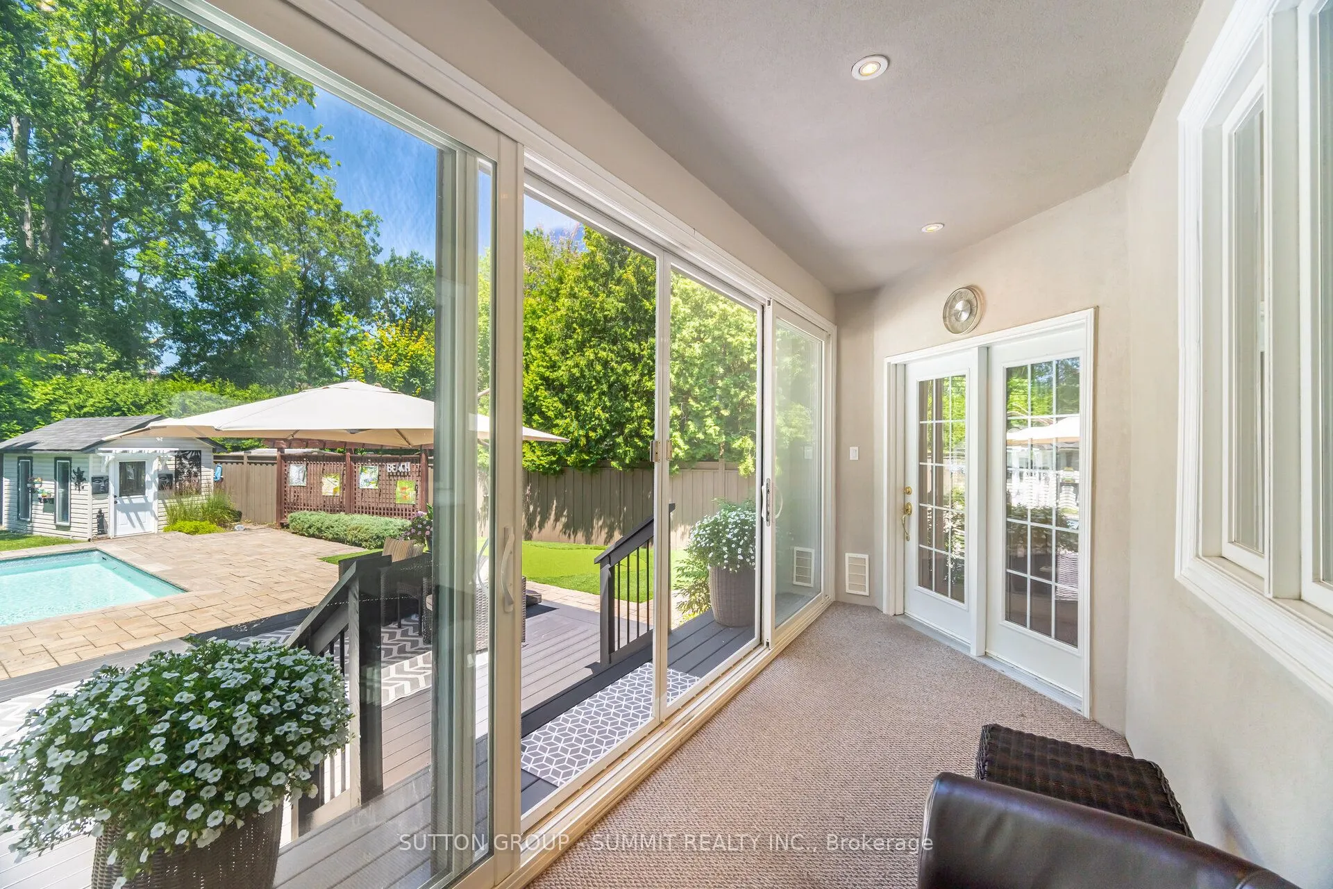 1195 Crestdale Road