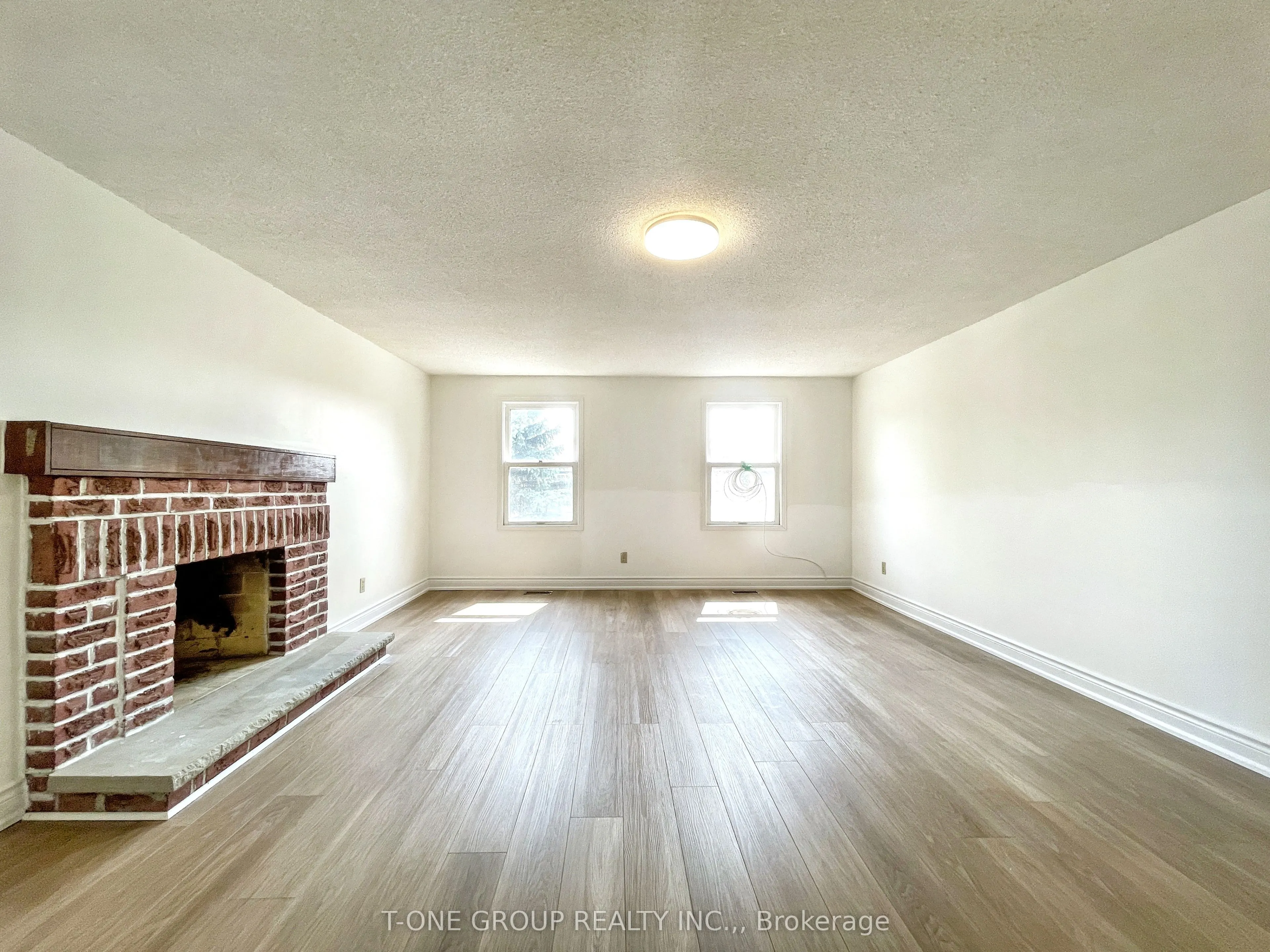 4485 Jenkins Crescent