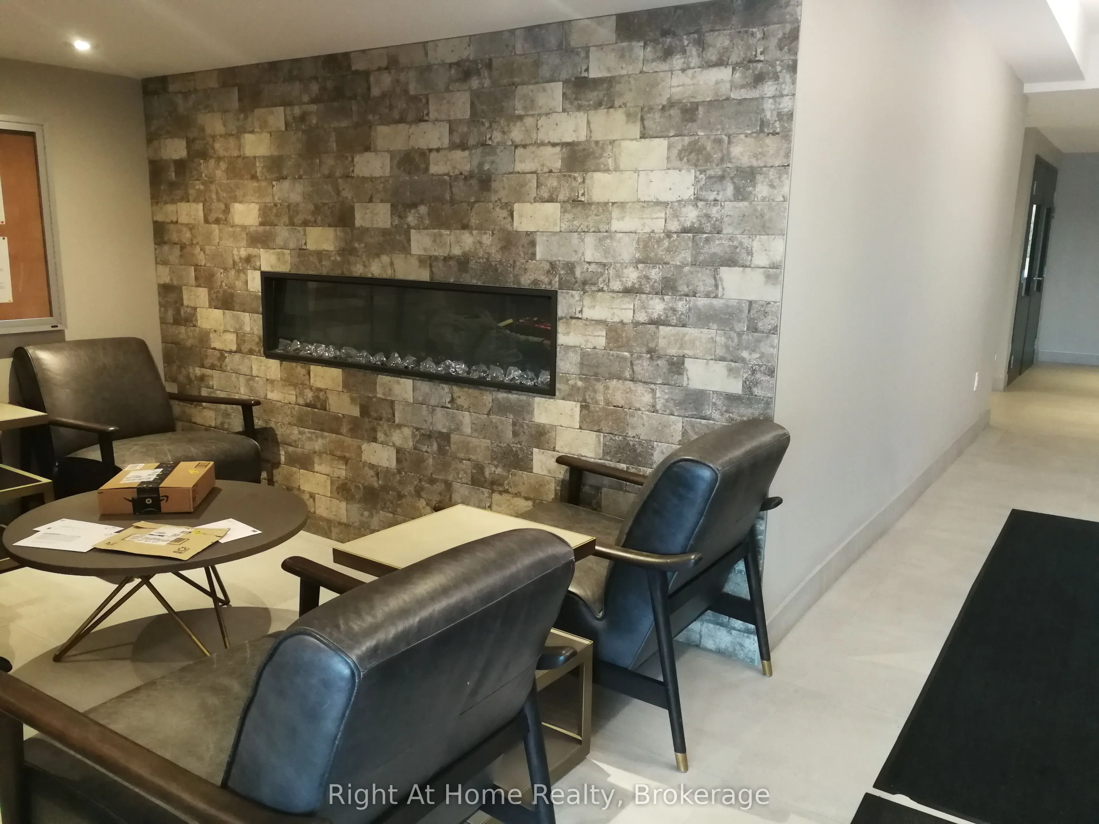 610 Farmstead Drive, #14